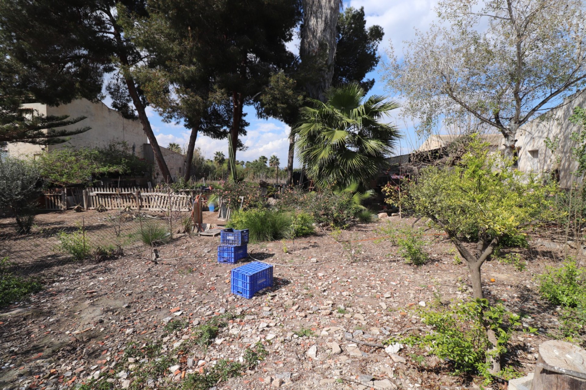 Resale - Villa -
Heredades
