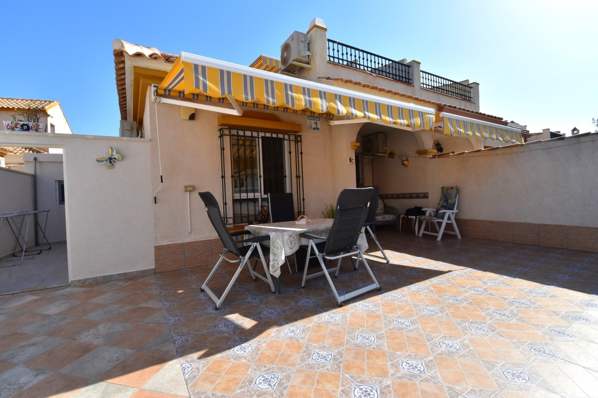 Resale - Villa -
Orihuela Costa - La Zenia