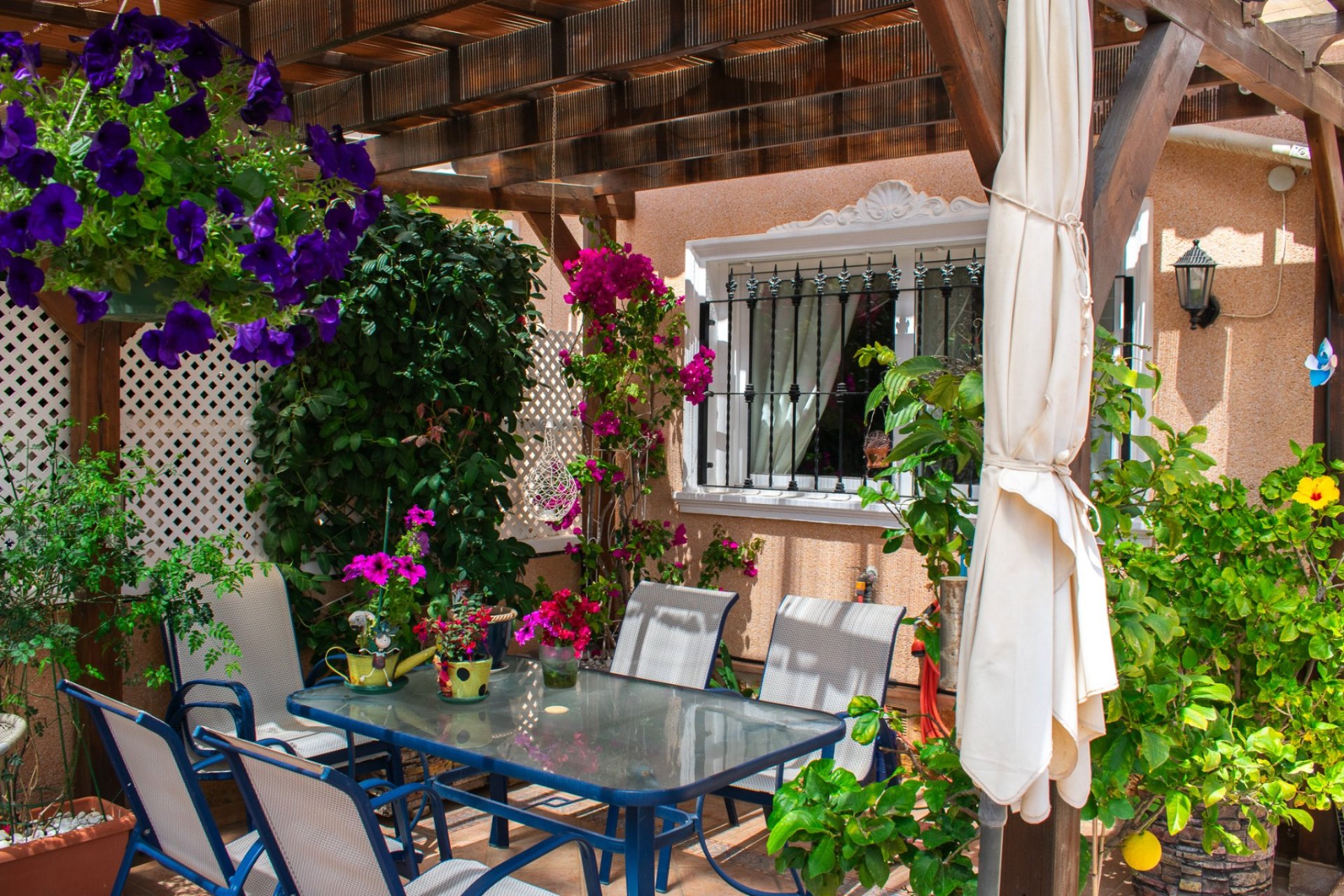 Resale - Villa -
Orihuela Costa - Los Dolses