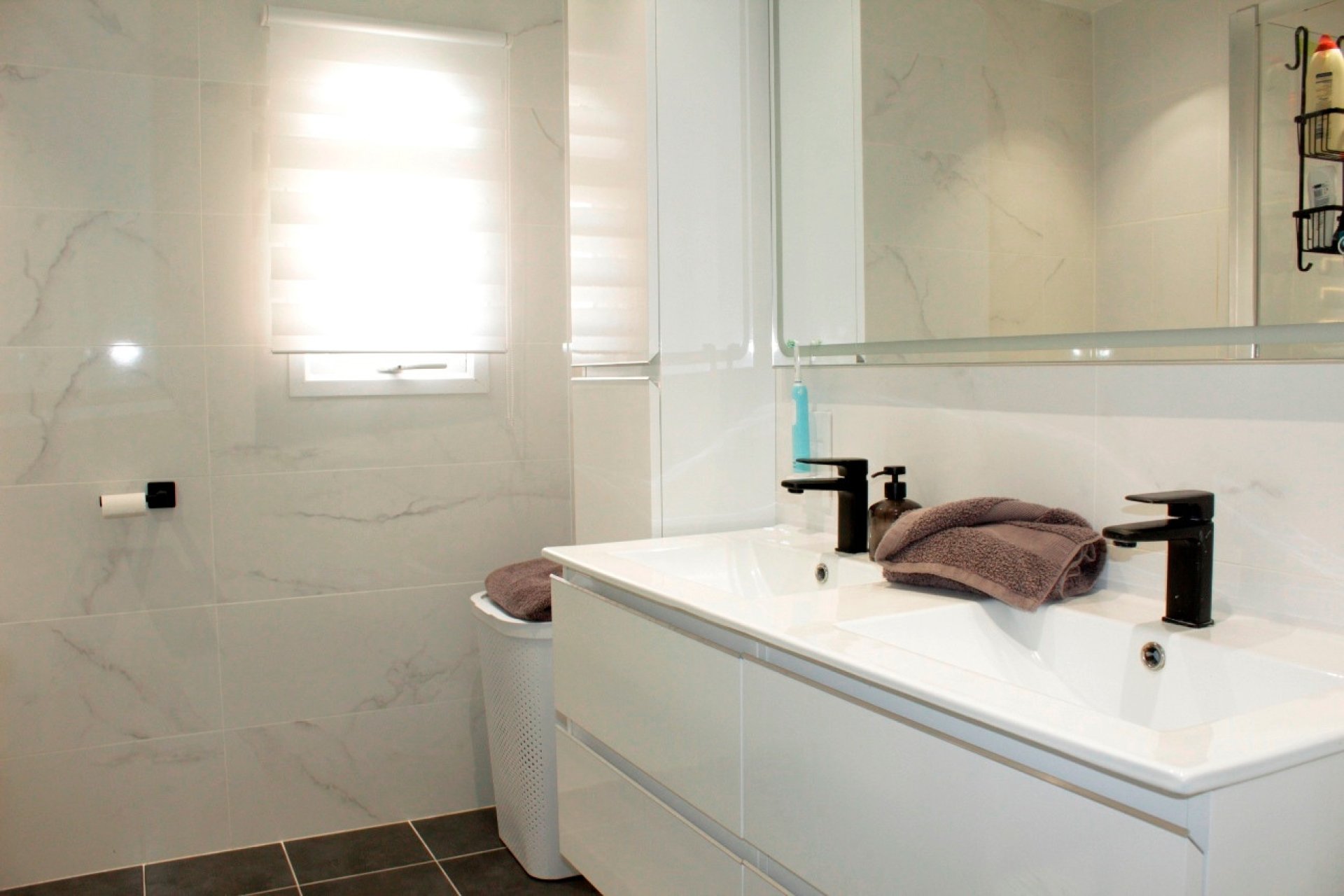 Resale - Villa -
Orihuela Costa - Villamartín