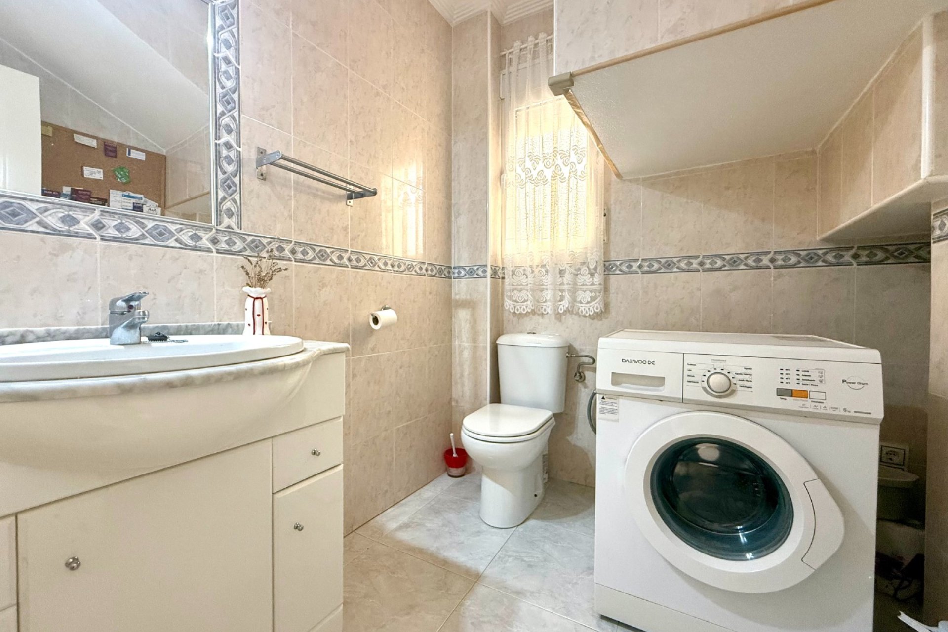 Resale - Villa -
Orihuela Costa - Villamartín