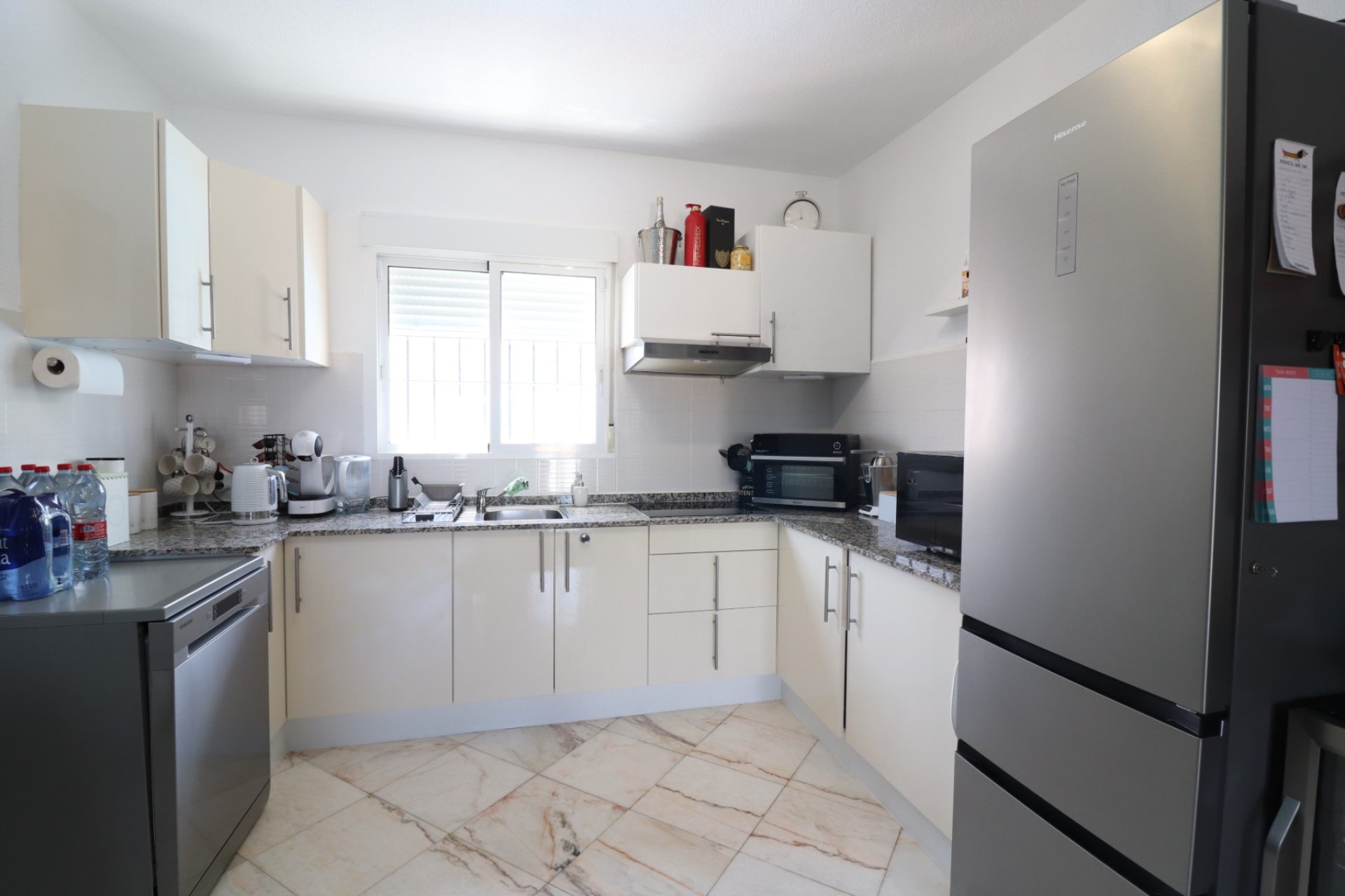 Resale - Villa -
Orihuela Costa - Villamartín