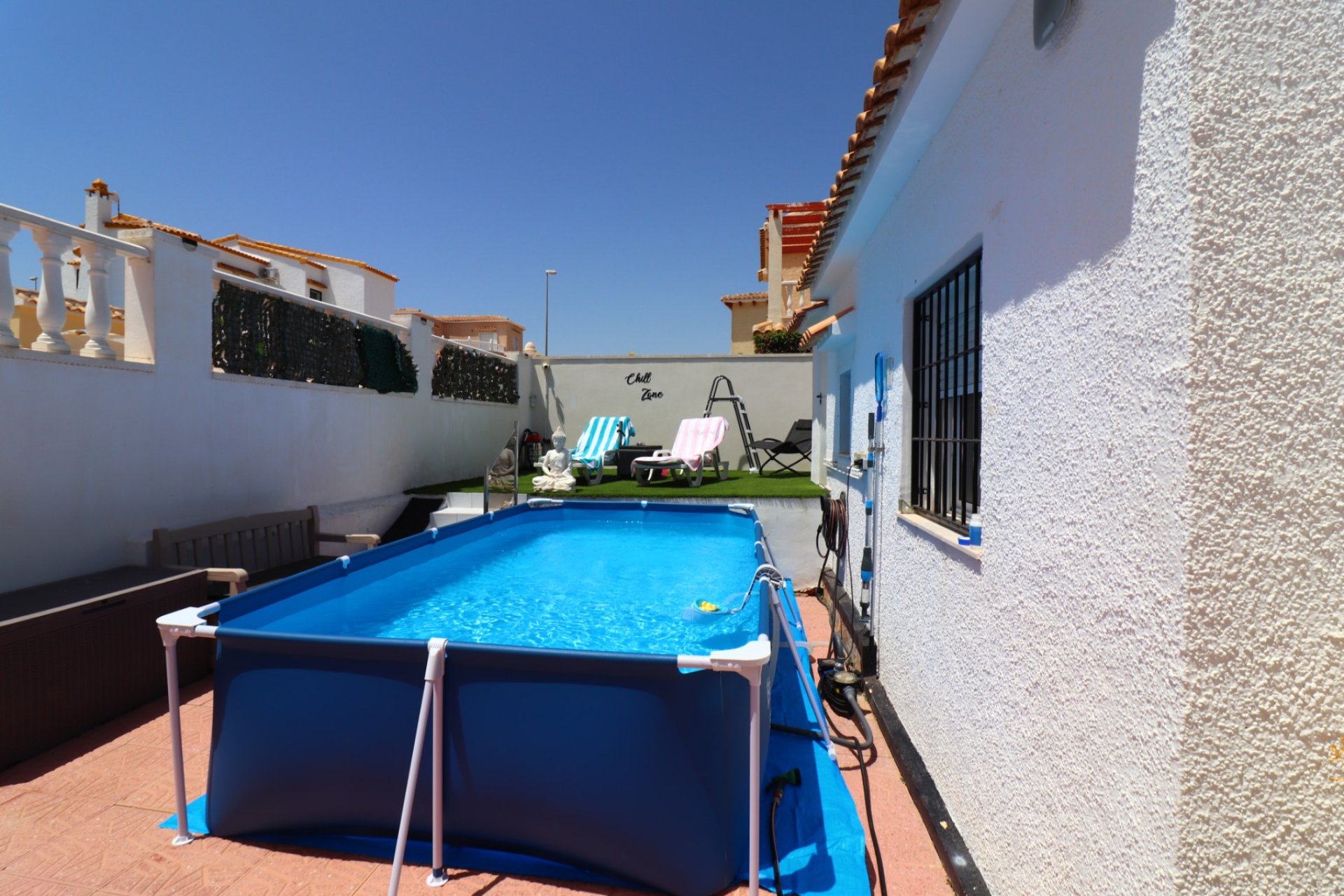 Resale - Villa -
Orihuela Costa - Villamartín