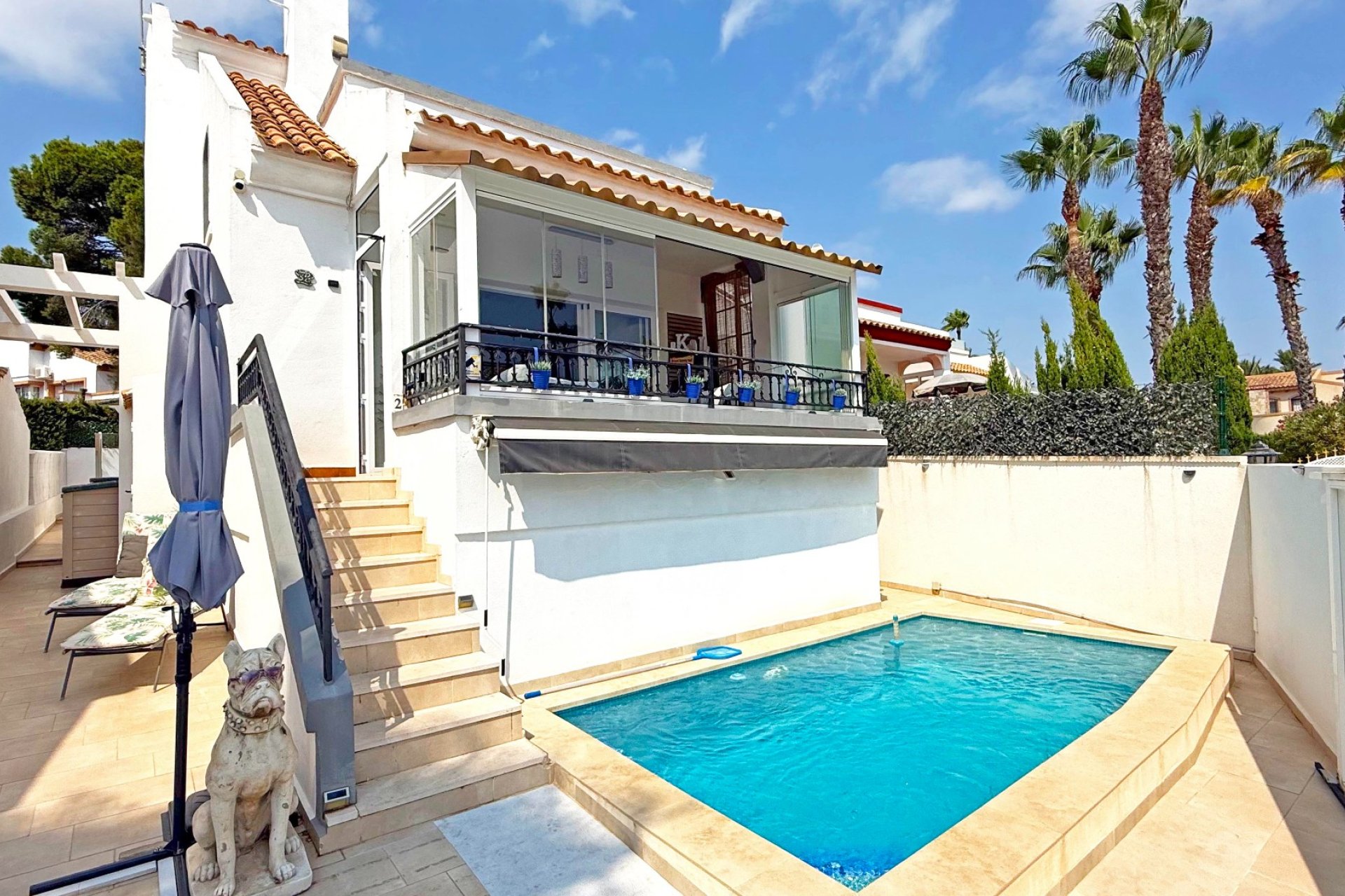 Resale - Villa -
Orihuela Costa - Villamartín