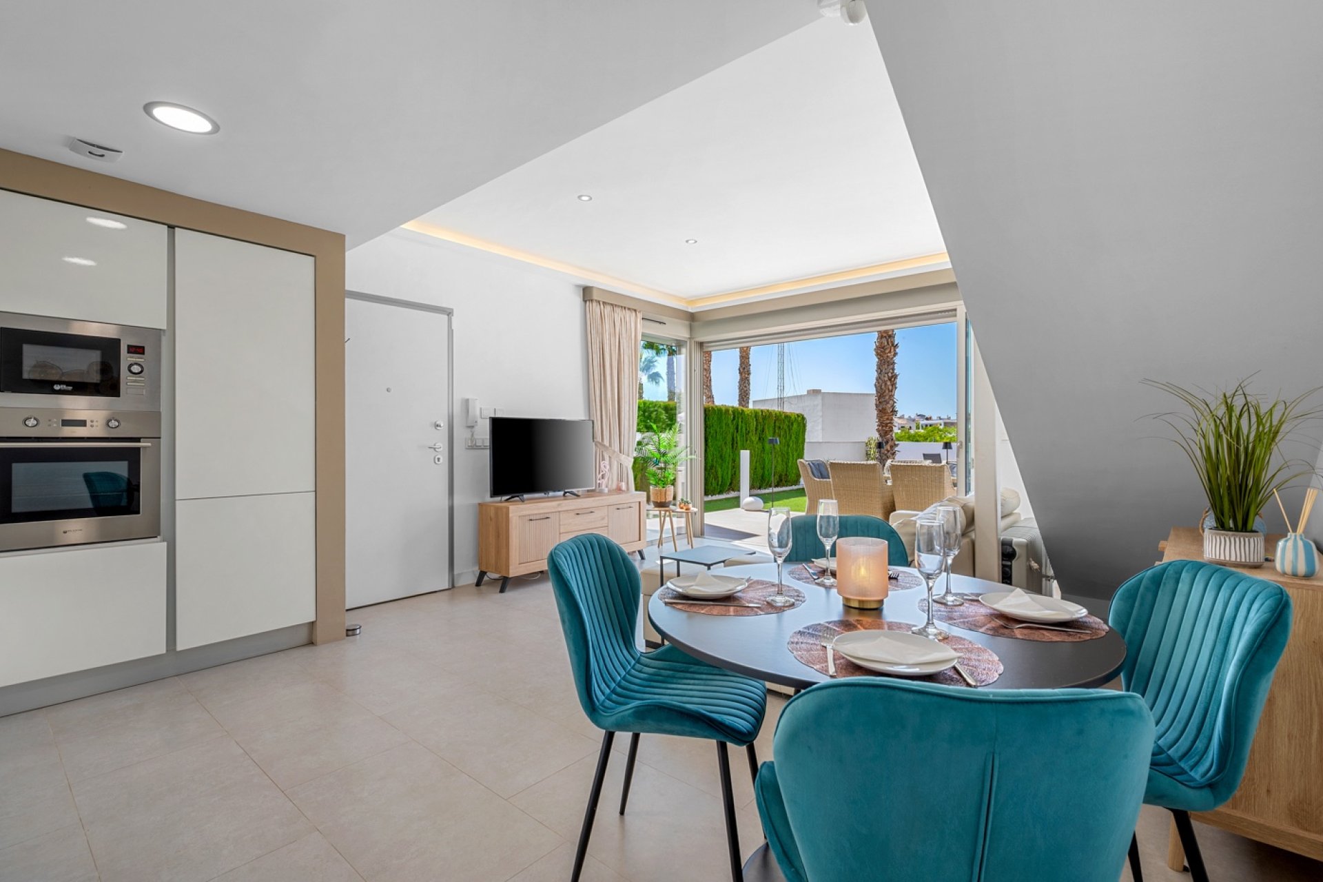 Resale - Villa -
Orihuela Costa - Villamartín