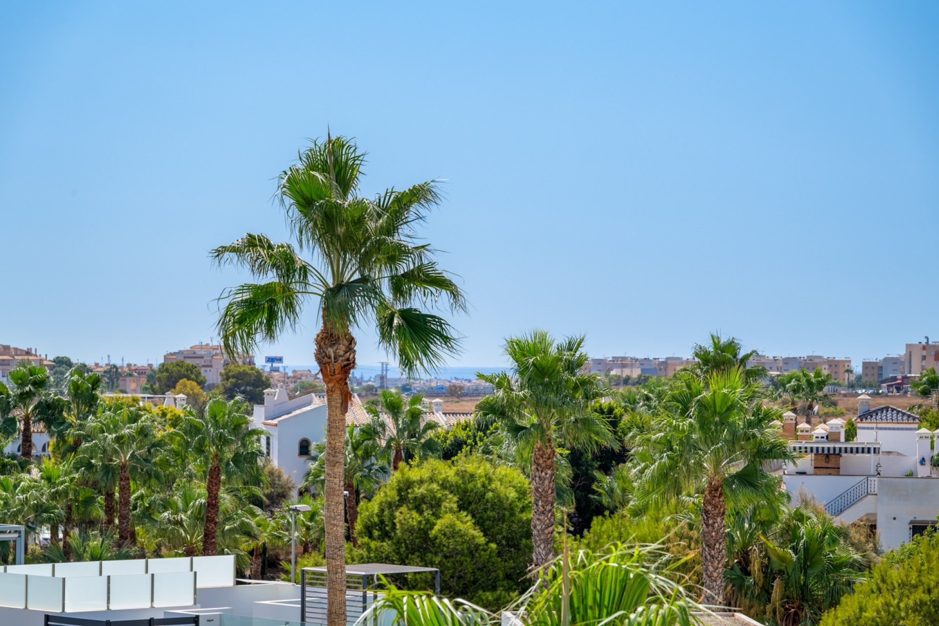 Resale - Villa -
Orihuela Costa - Villamartín