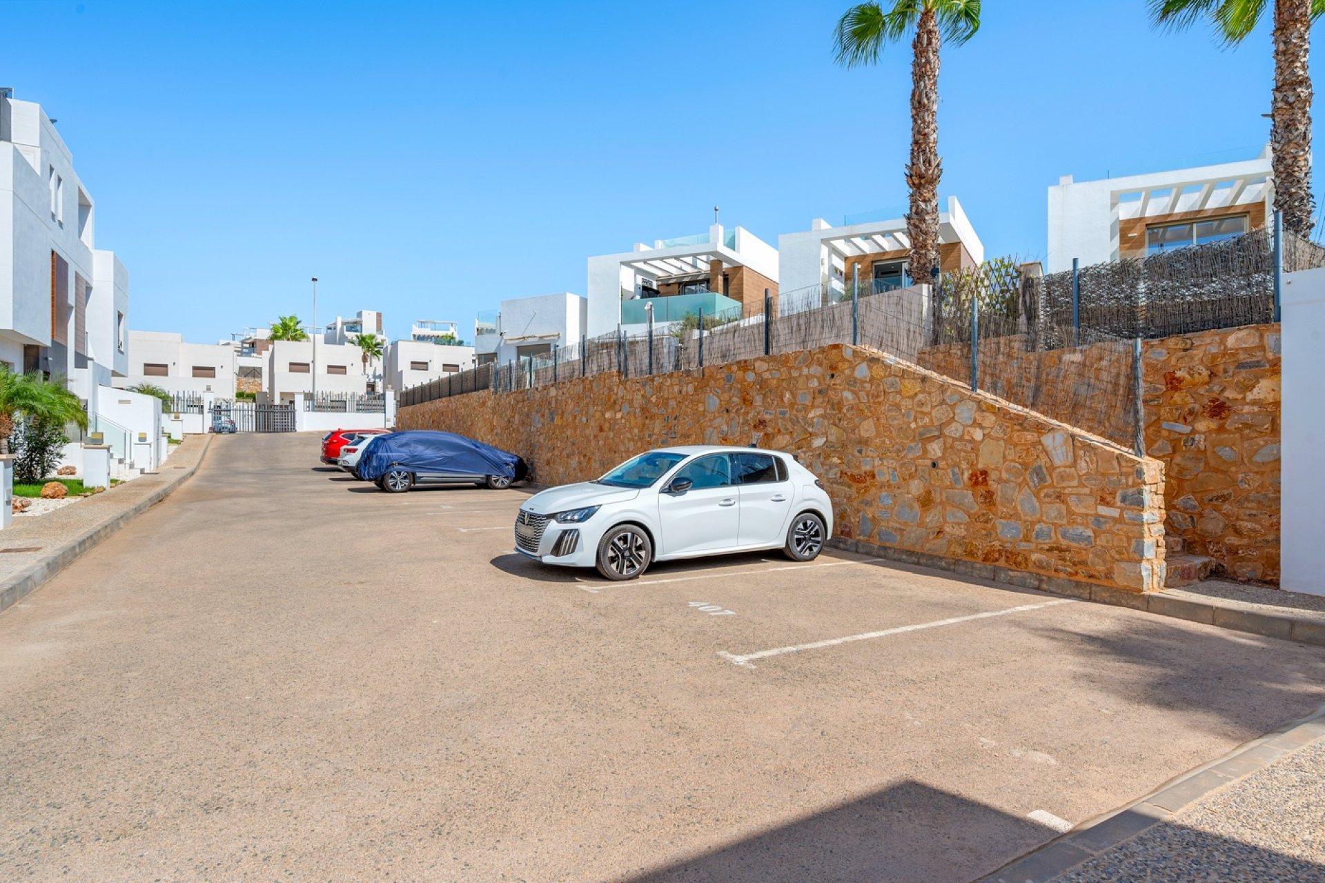 Resale - Villa -
Orihuela Costa - Villamartín