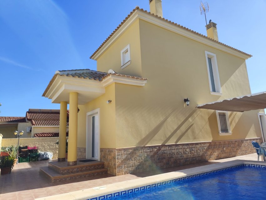 Resale - Villa -
San Fulgencio - La Marina