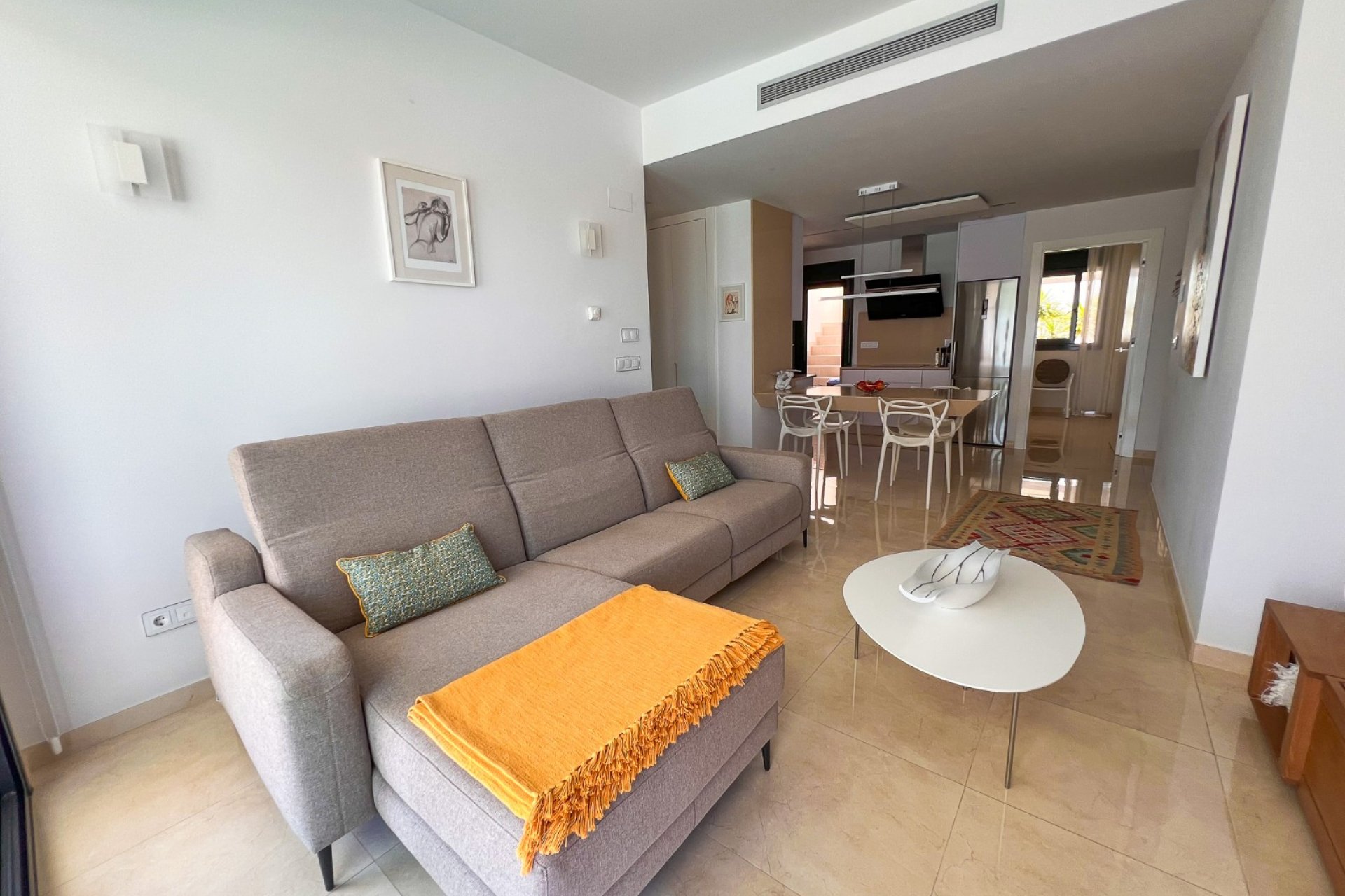 Resale - Villa -
San Miguel de Salinas