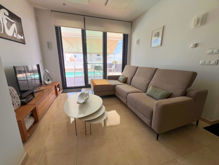 Resale - Villa -
San Miguel de Salinas