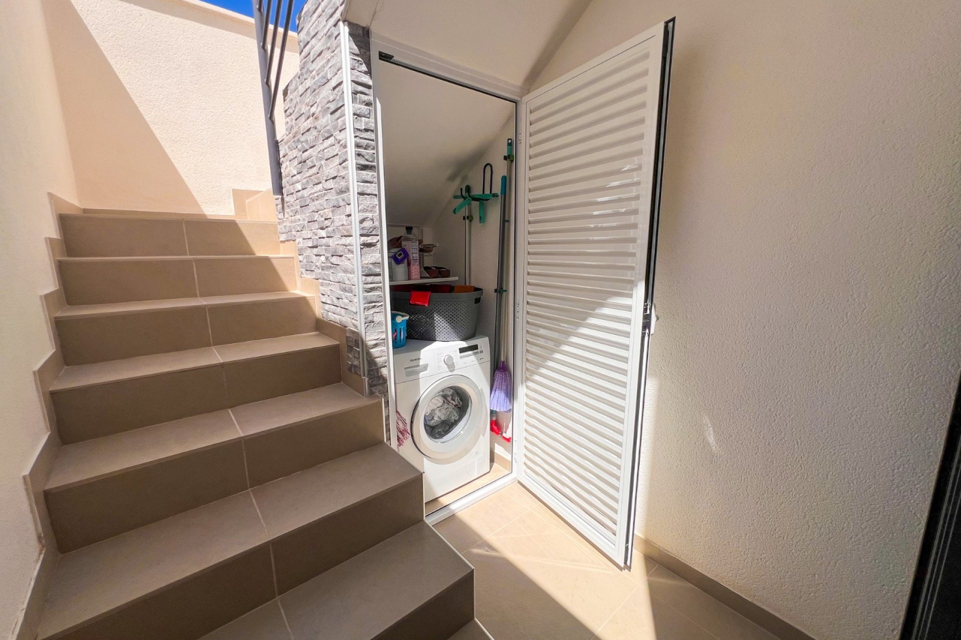 Resale - Villa -
San Miguel de Salinas