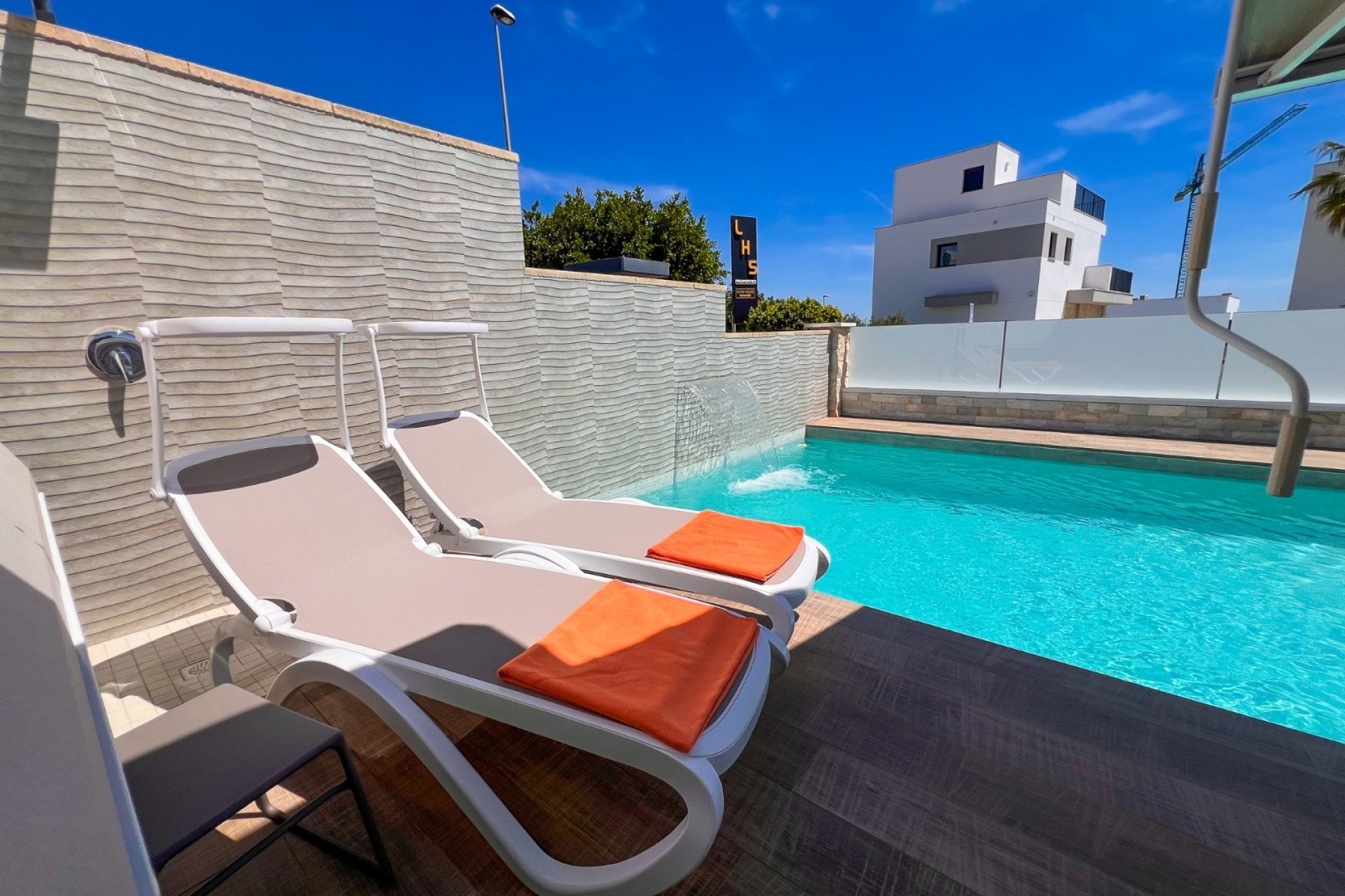 Resale - Villa -
San Miguel de Salinas
