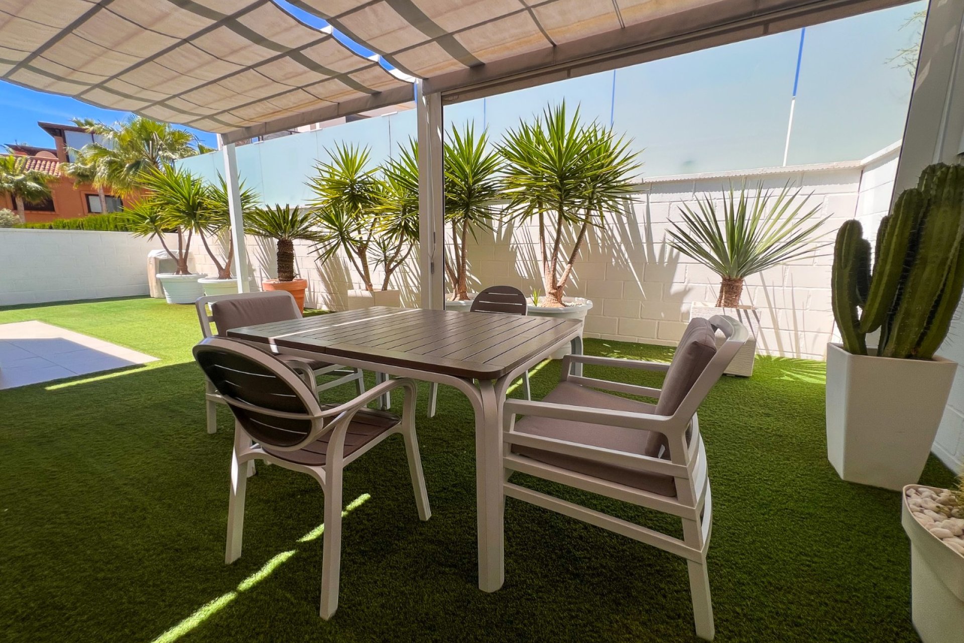 Resale - Villa -
San Miguel de Salinas