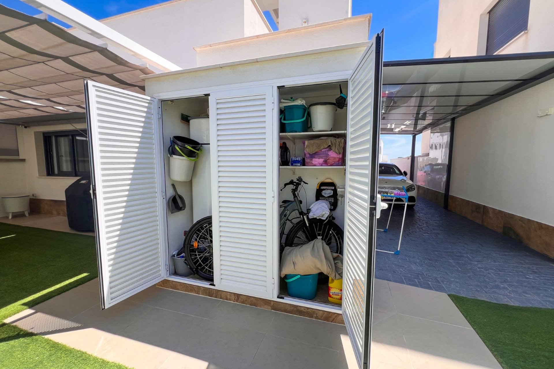 Resale - Villa -
San Miguel de Salinas