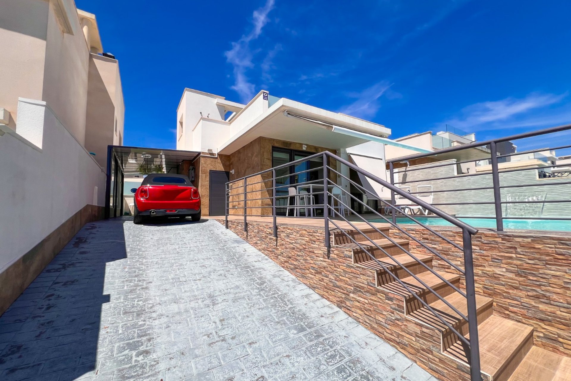 Resale - Villa -
San Miguel de Salinas