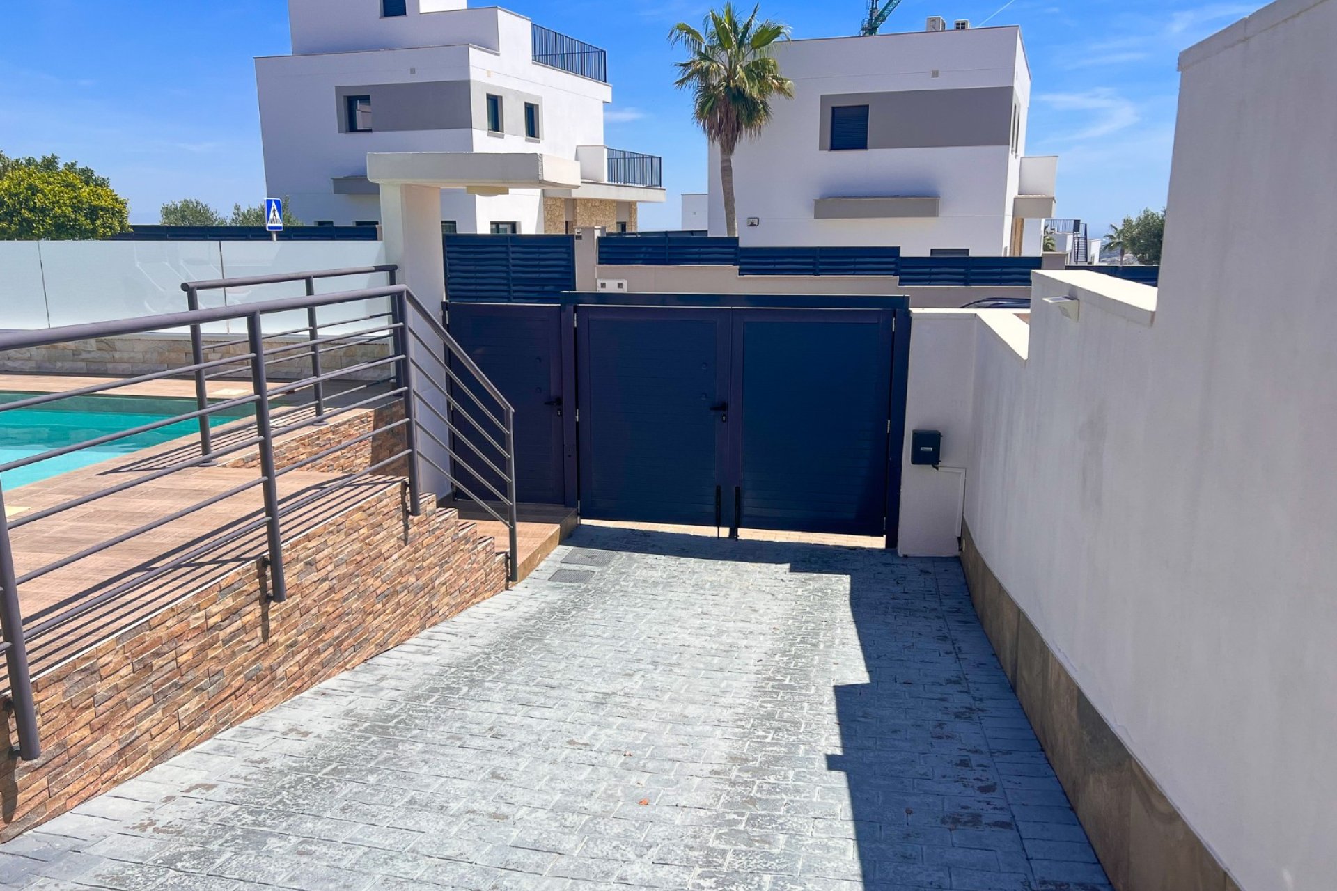 Resale - Villa -
San Miguel de Salinas