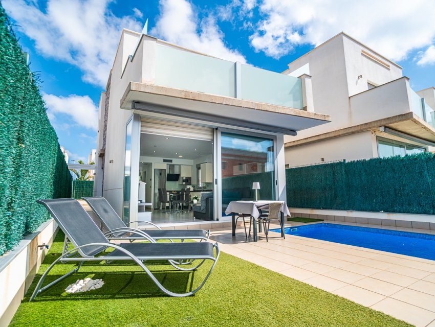 Resale - Villa -
San Pedro del Pinatar - Lo Pagan