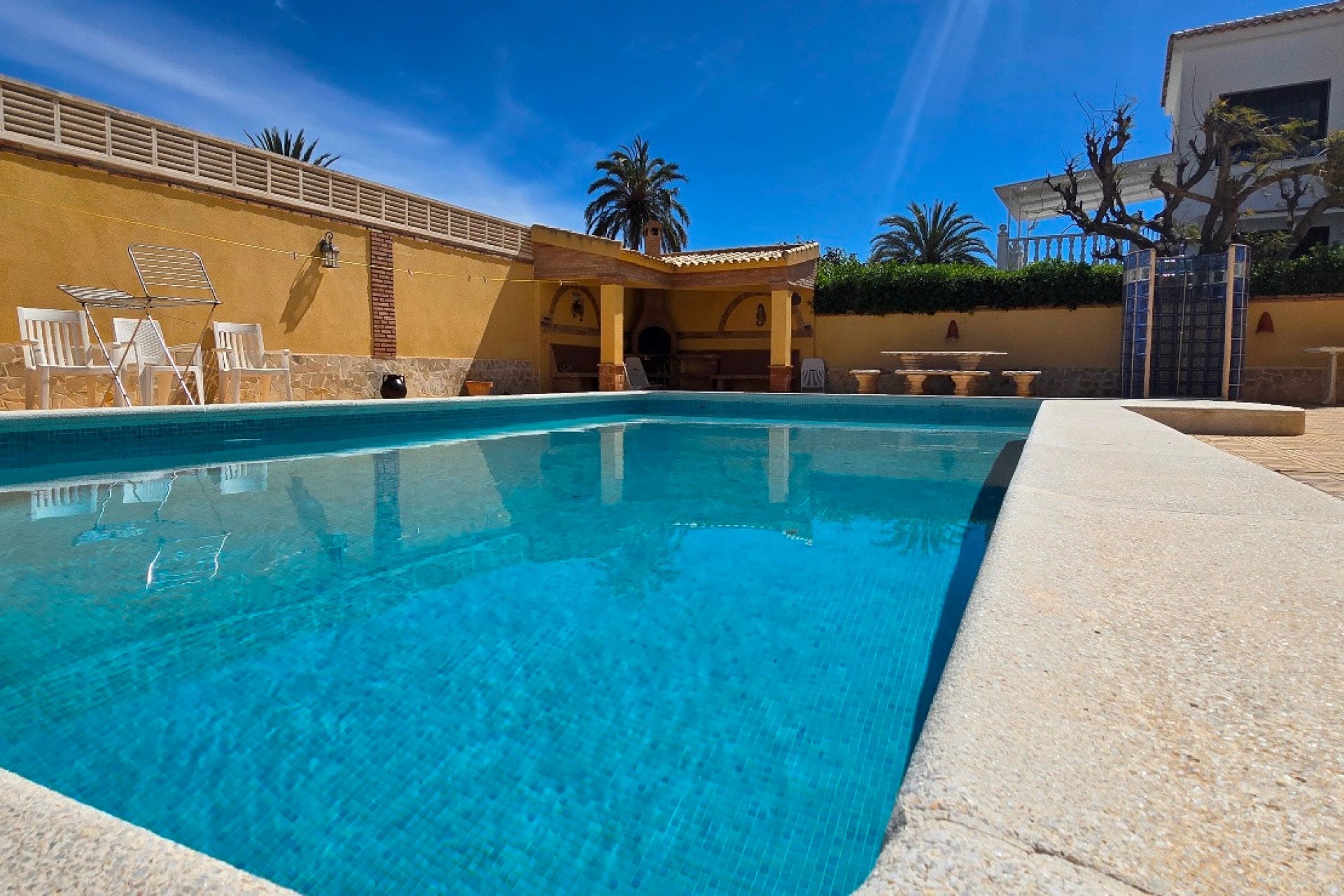 Resale - Villa -
Torrevieja - El Chaparral