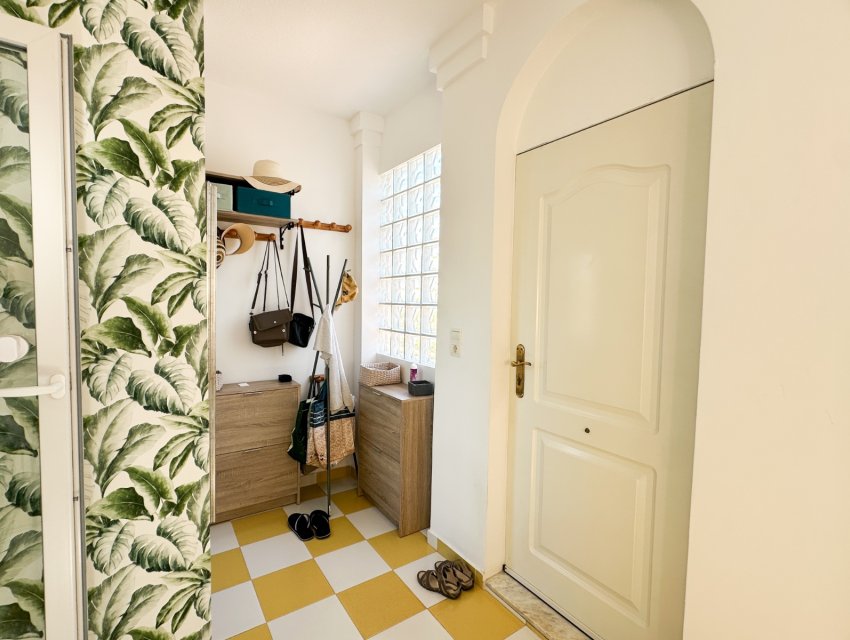 Resale - Villa -
Torrevieja - Nueva Torrevieja
