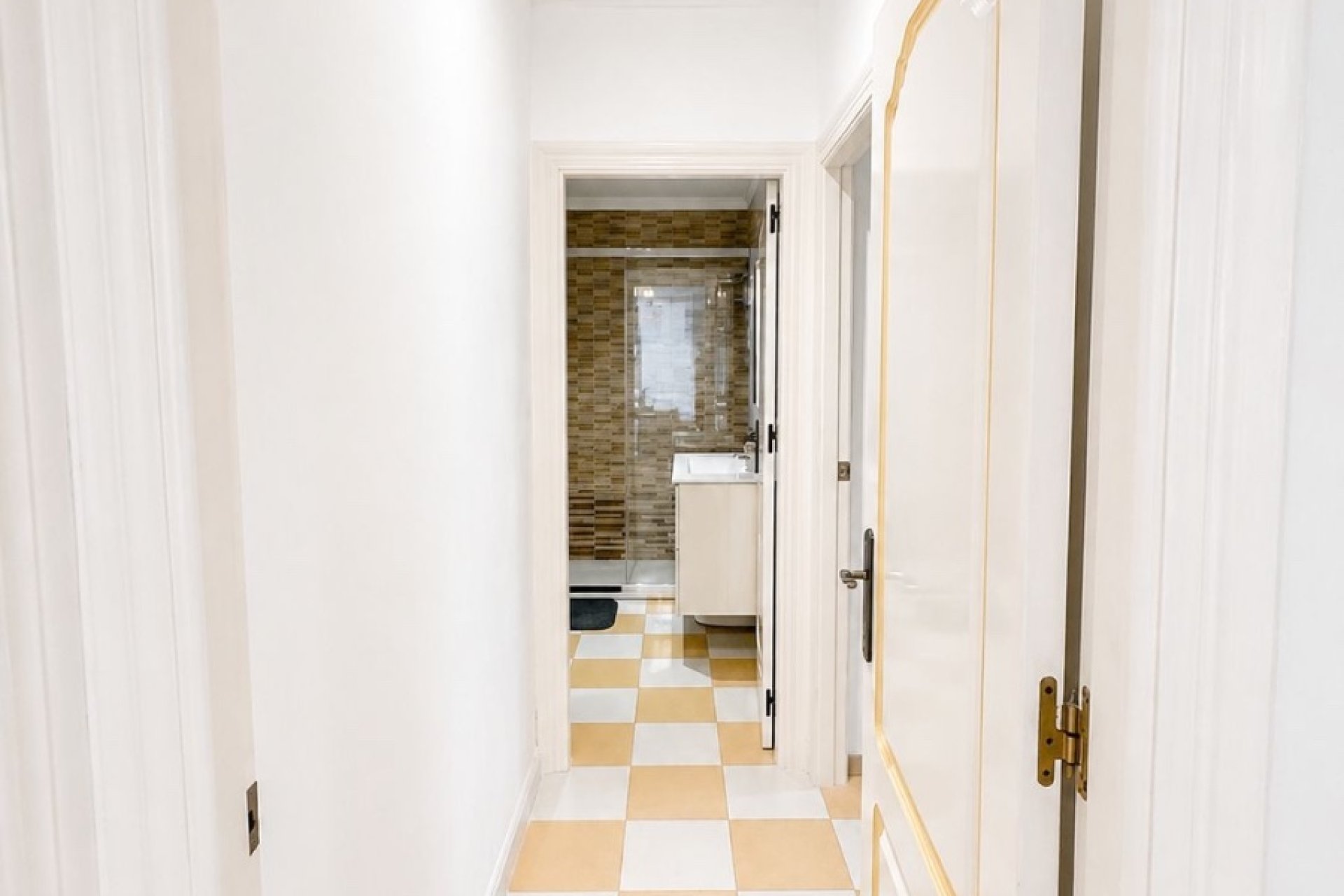 Resale - Villa -
Torrevieja - Nueva Torrevieja