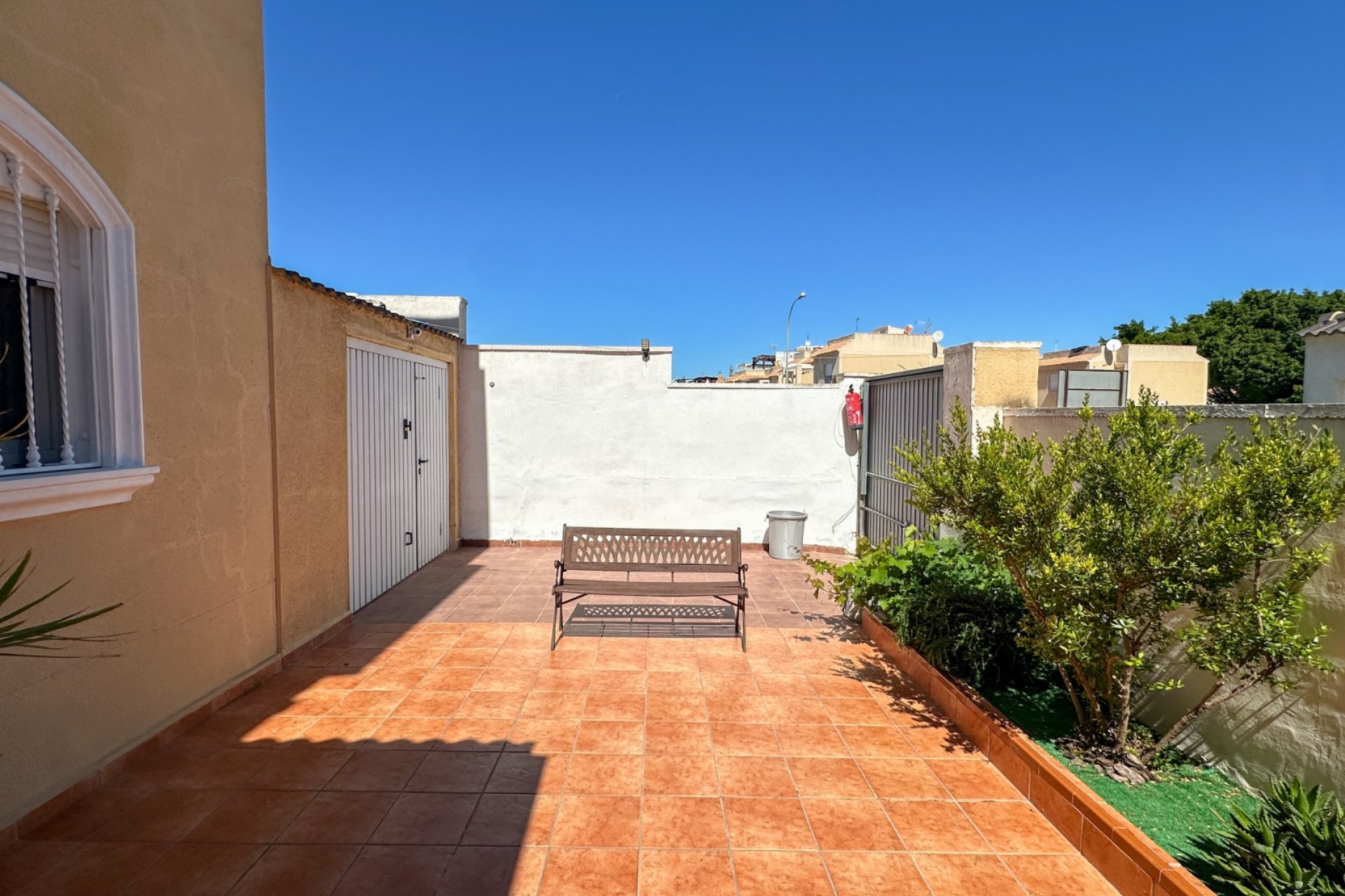 Resale - Villa -
Torrevieja - Nueva Torrevieja