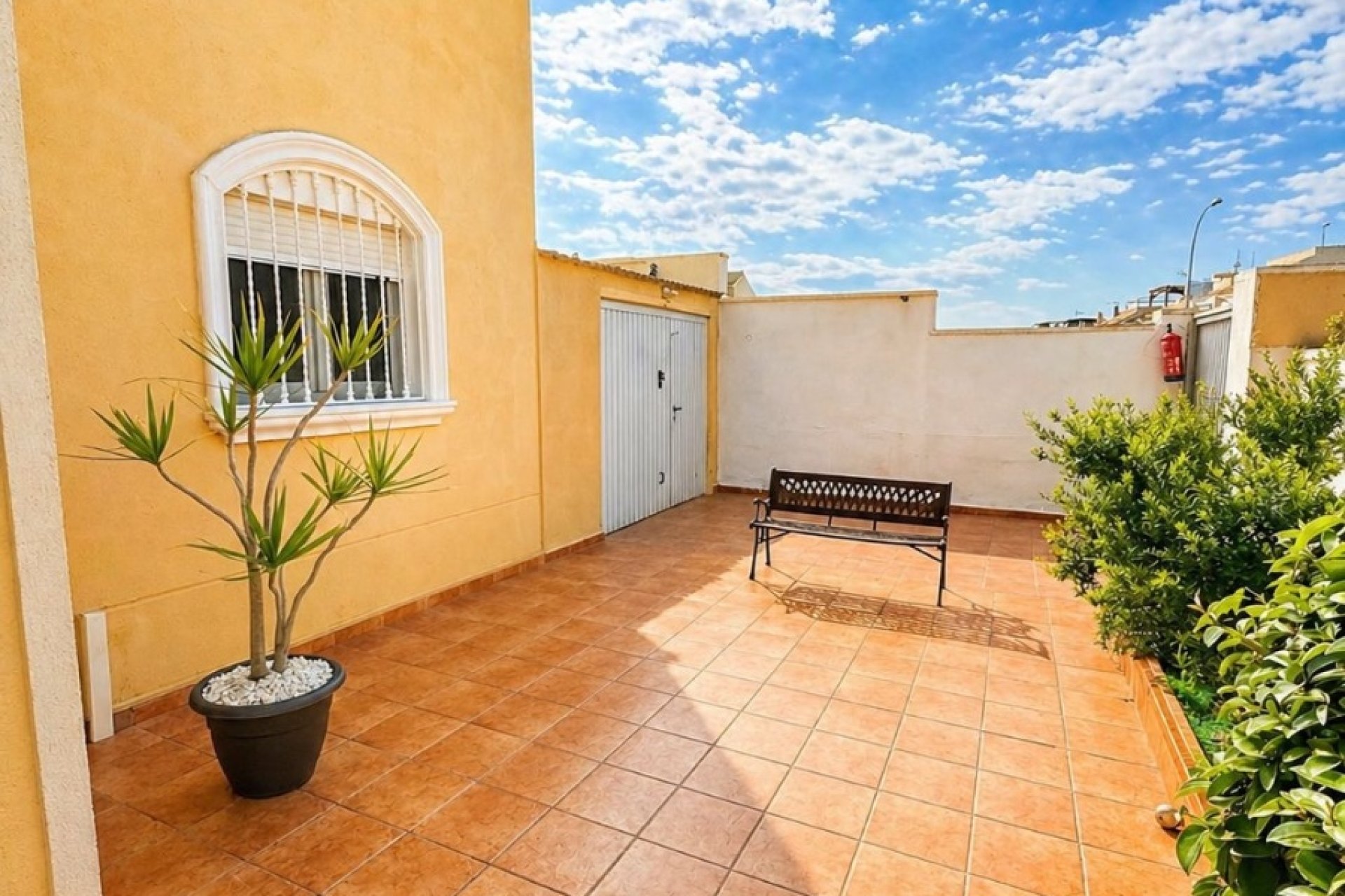 Resale - Villa -
Torrevieja - Nueva Torrevieja
