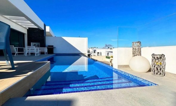 Villa - Resale - Ciudad Quesada -
                Altos del golf i