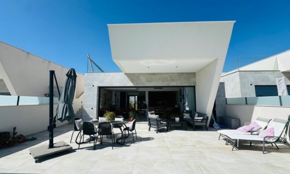 Villa - Resale - Ciudad Quesada - La Fiesta