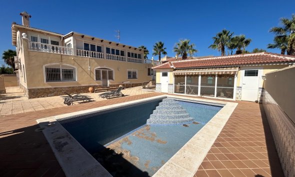 Villa - Resale - Ciudad Quesada - town