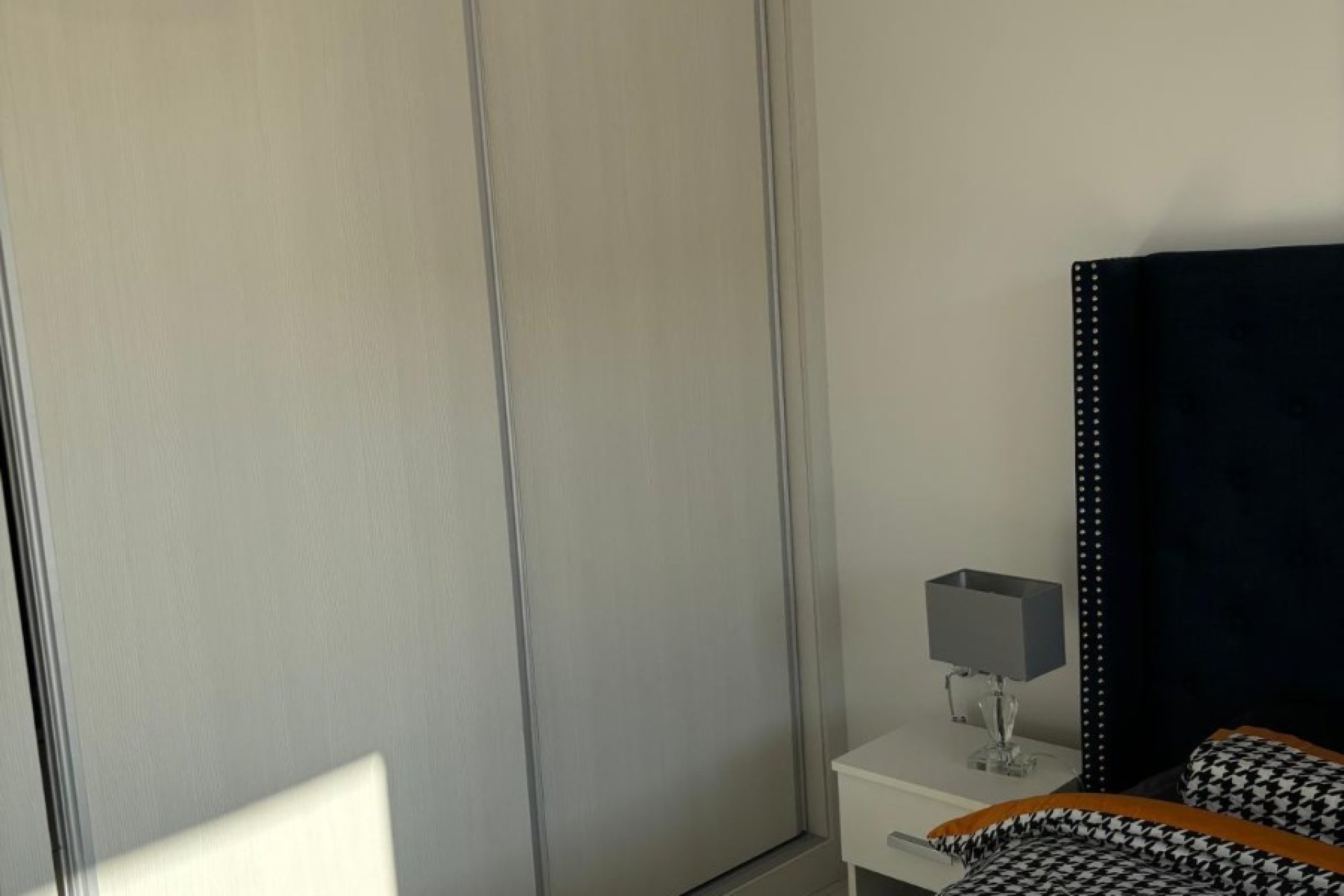 Wiederverkauf - apartment -
Arenales del Sol
