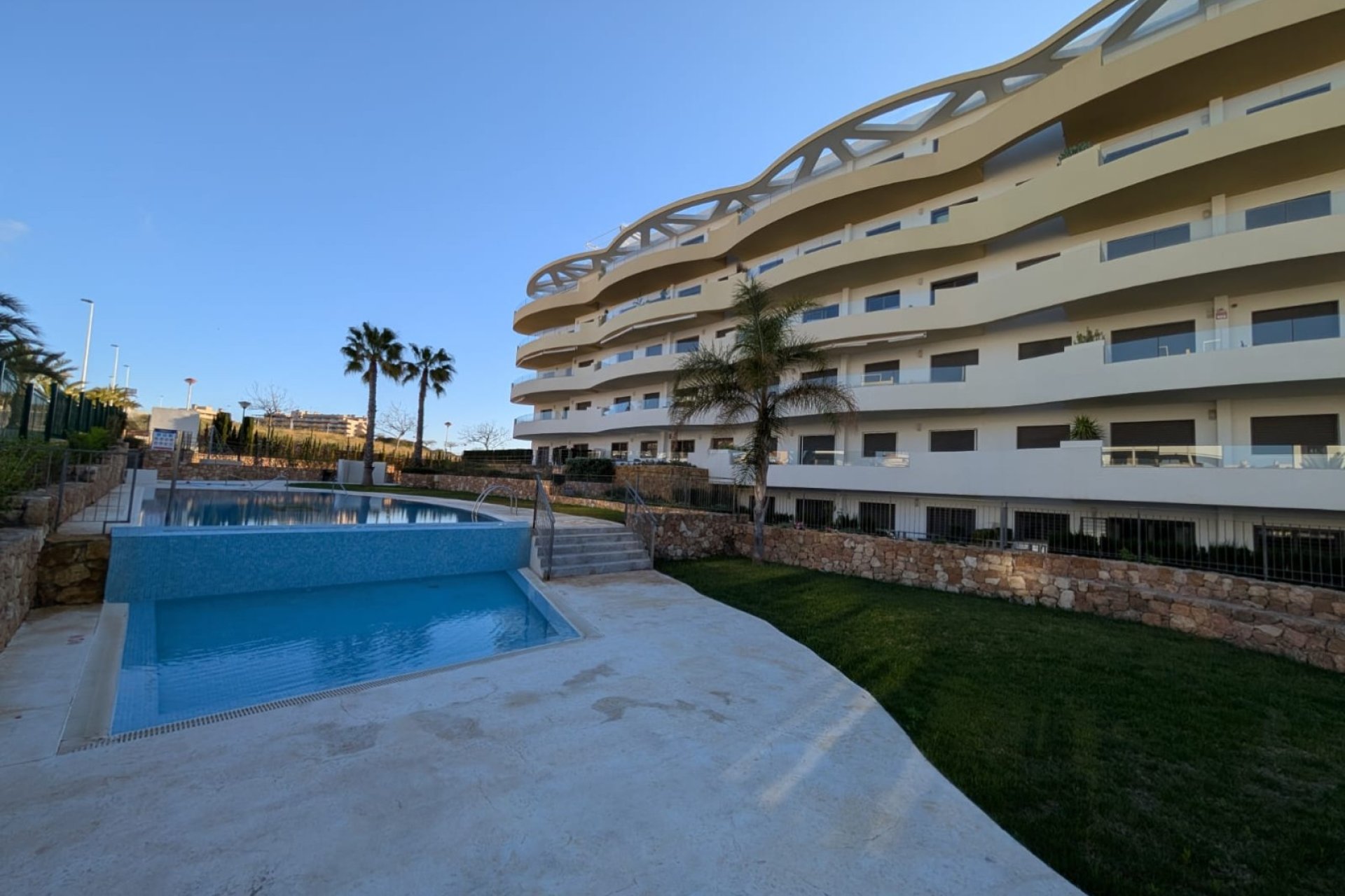 Wiederverkauf - apartment -
Arenales del Sol