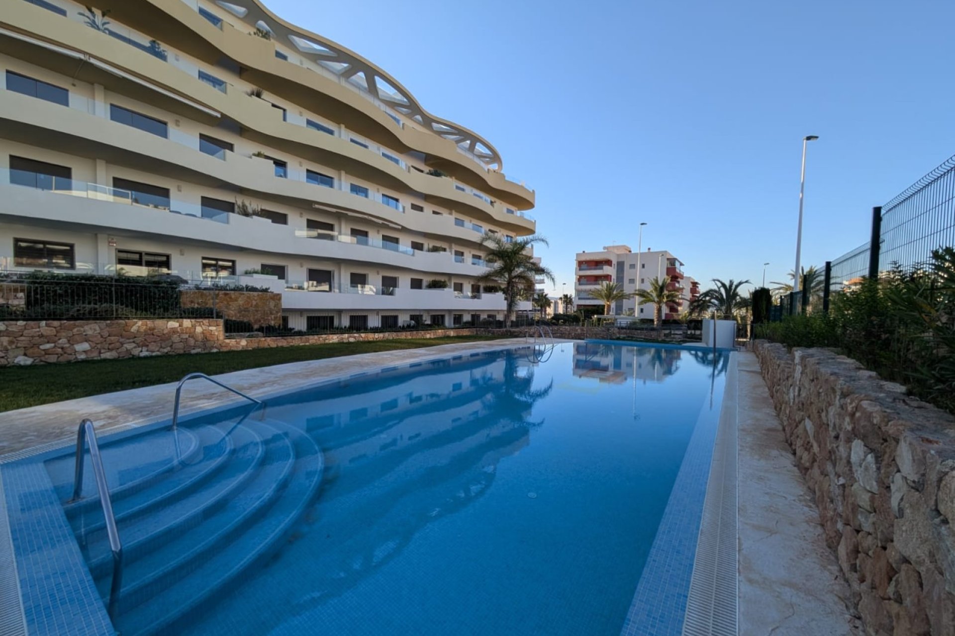 Wiederverkauf - apartment -
Arenales del Sol