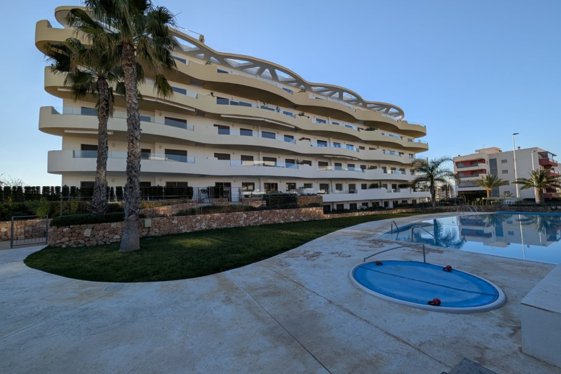 Wiederverkauf - apartment -
Arenales del Sol