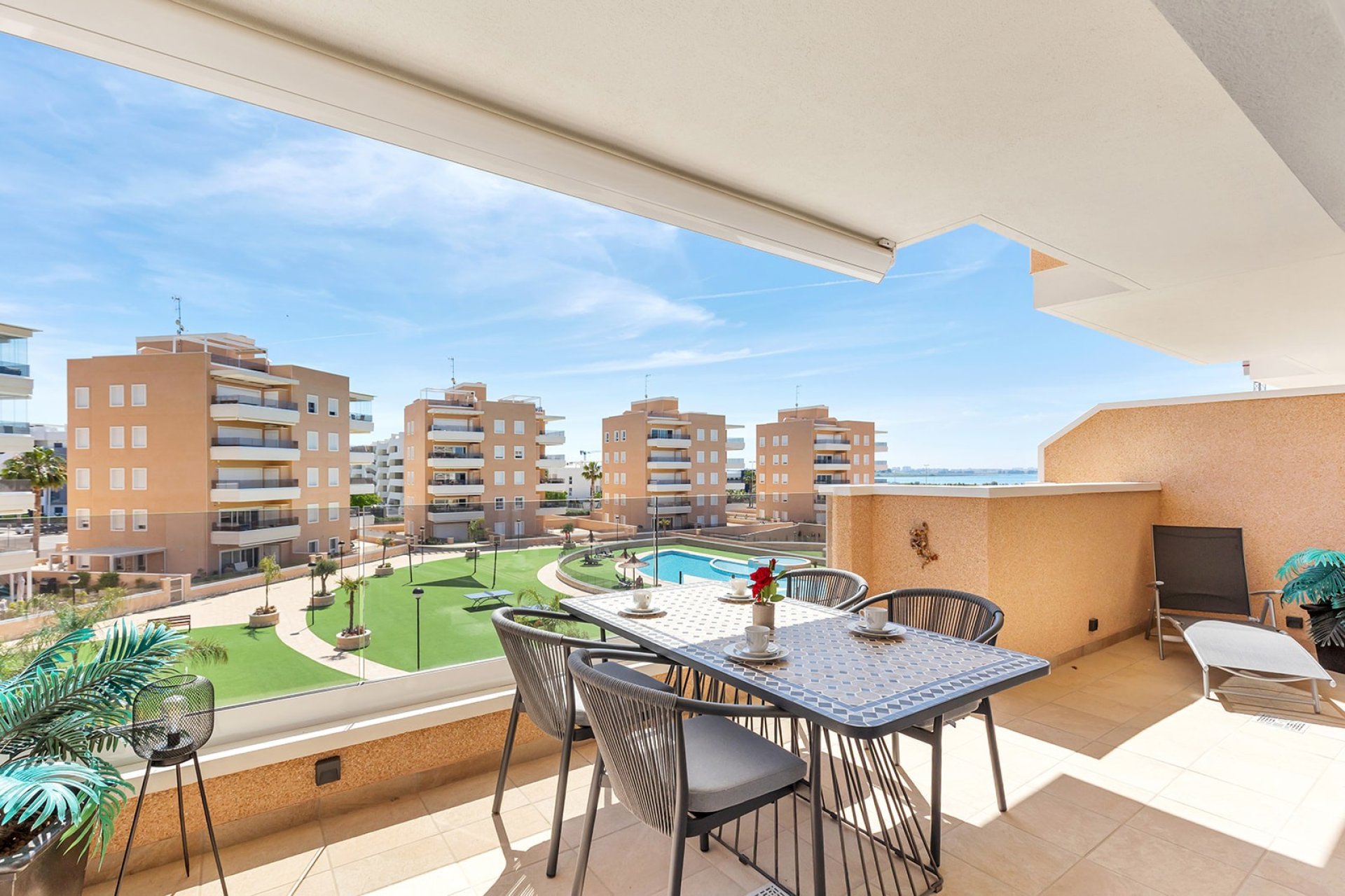 Wiederverkauf - apartment -
Guardamar del Segura - El Raso