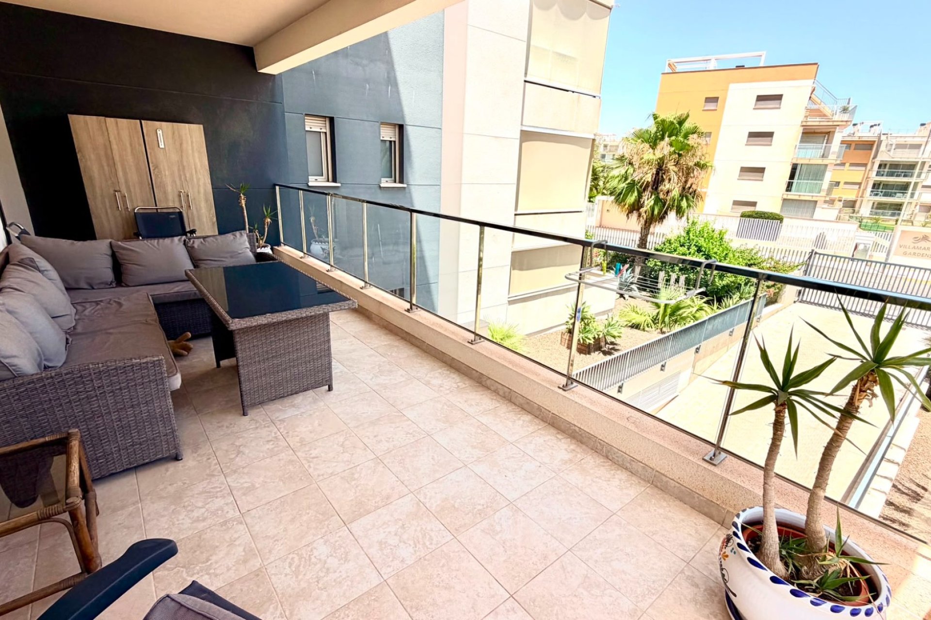 Wiederverkauf - apartment -
Orihuela Costa - La Zenia