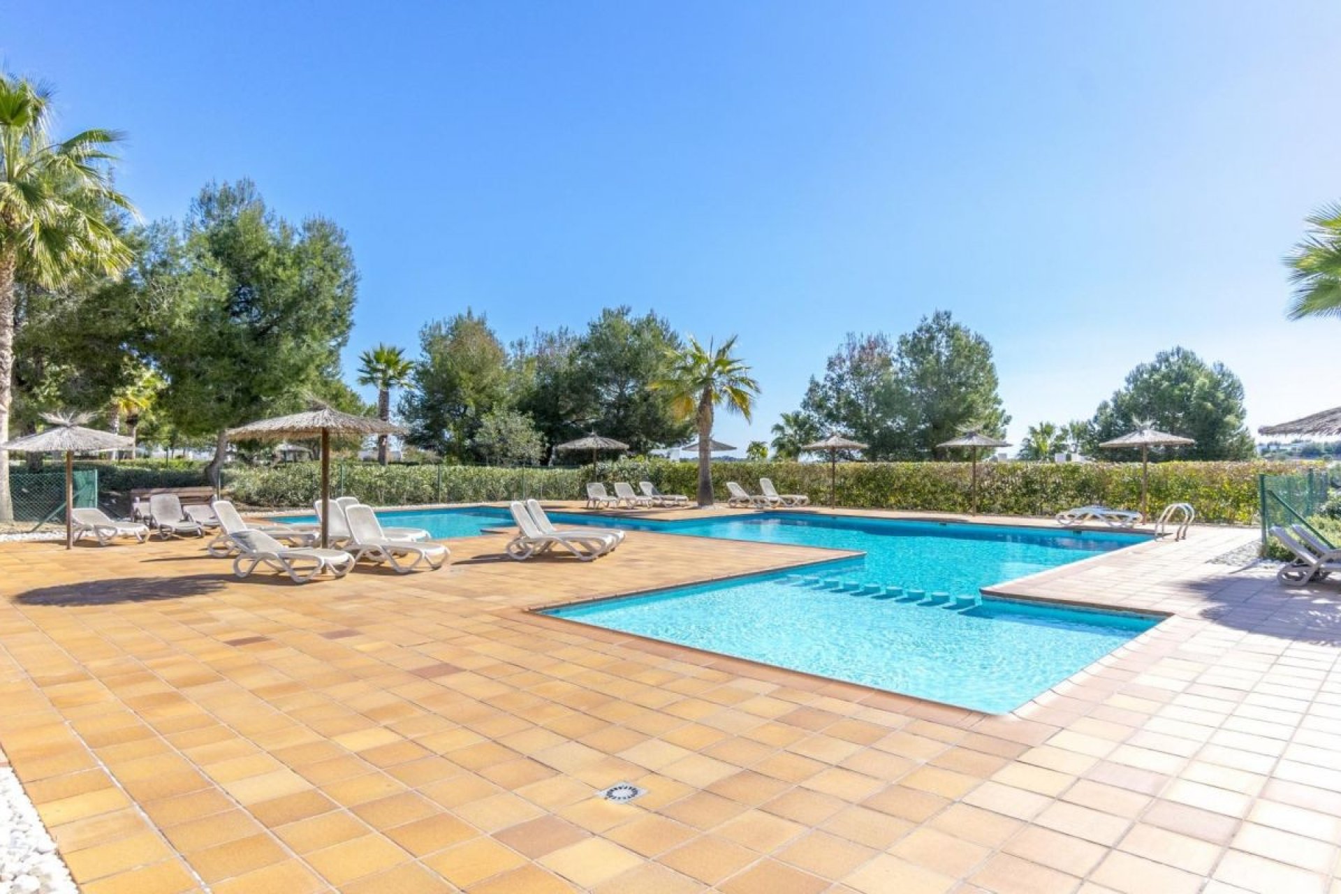 Wiederverkauf - apartment -
Orihuela Costa - Las Colinas golf