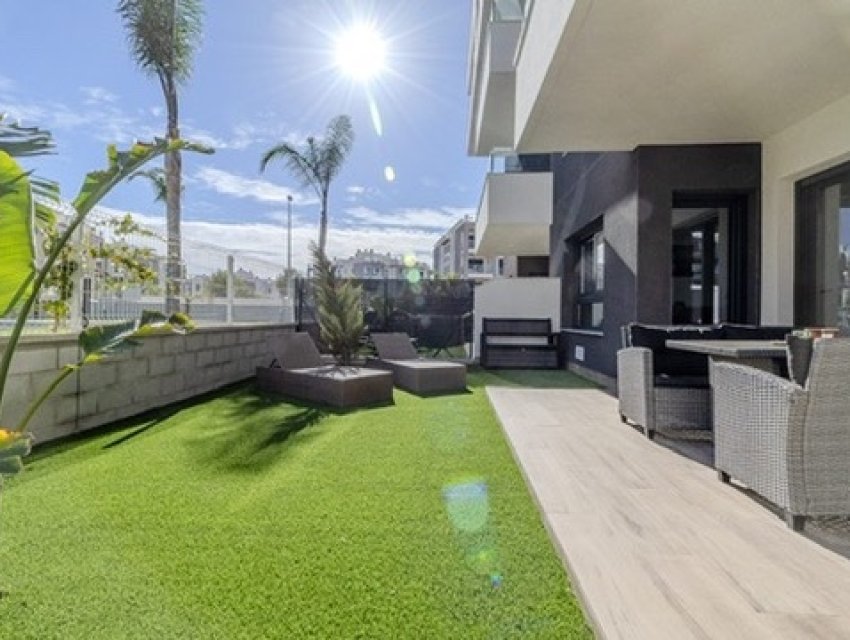 Wiederverkauf - apartment -
Orihuela Costa - Las Filipinas