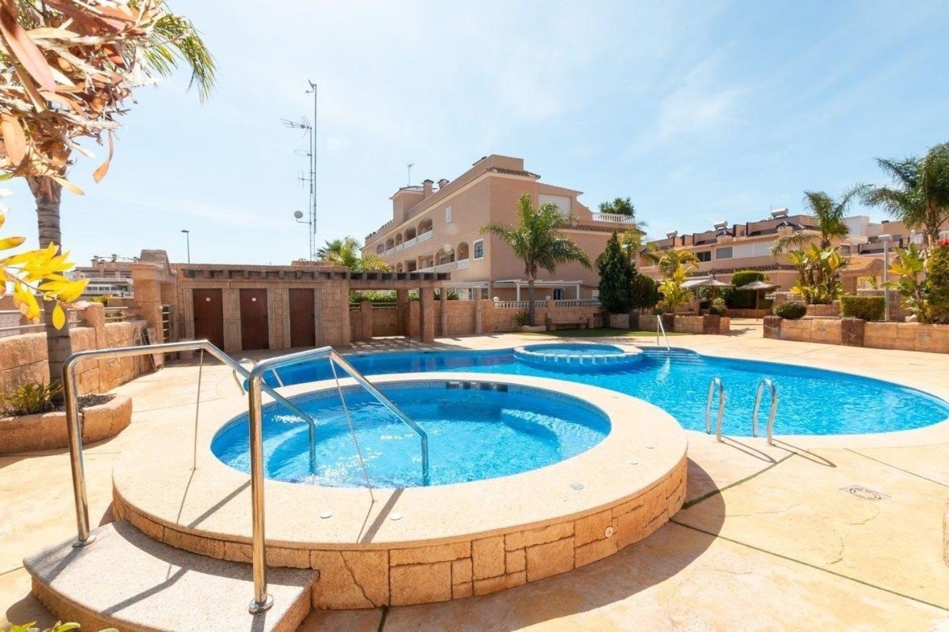Wiederverkauf - apartment -
Orihuela Costa - Los Dolses