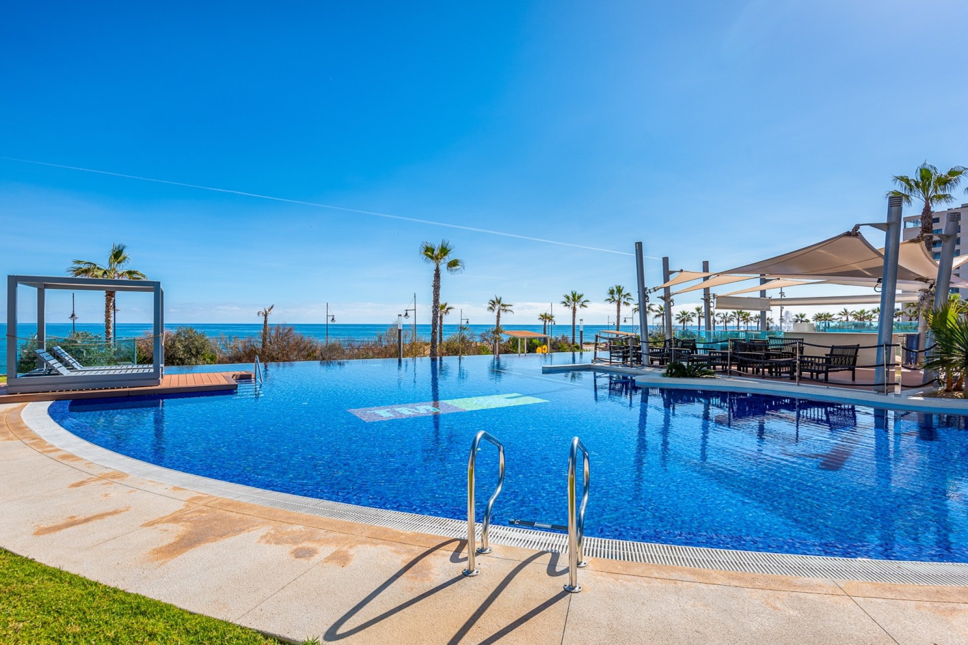 Wiederverkauf - apartment -
Orihuela Costa - Punta Prima