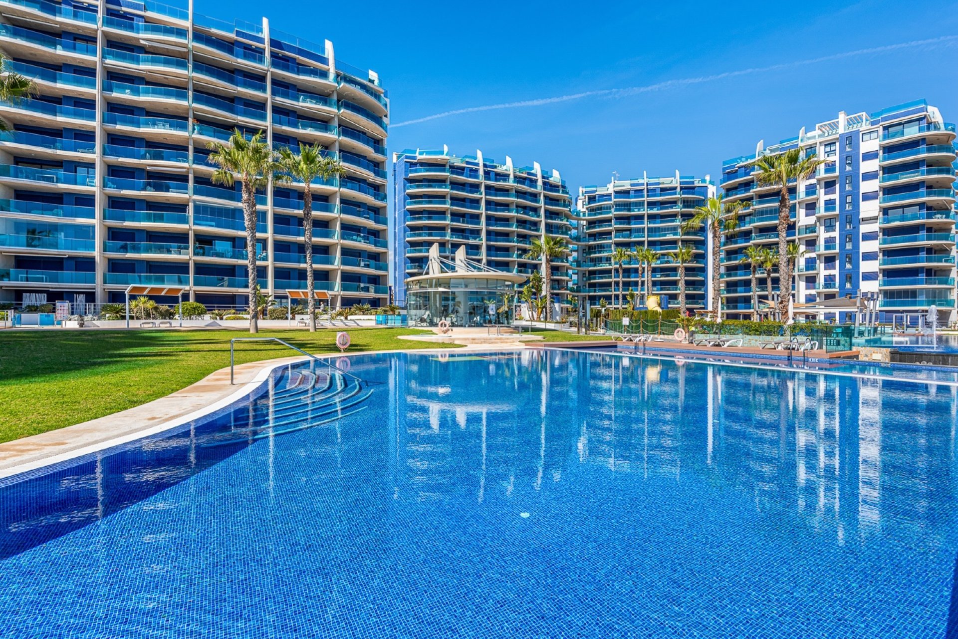 Wiederverkauf - apartment -
Orihuela Costa - Punta Prima