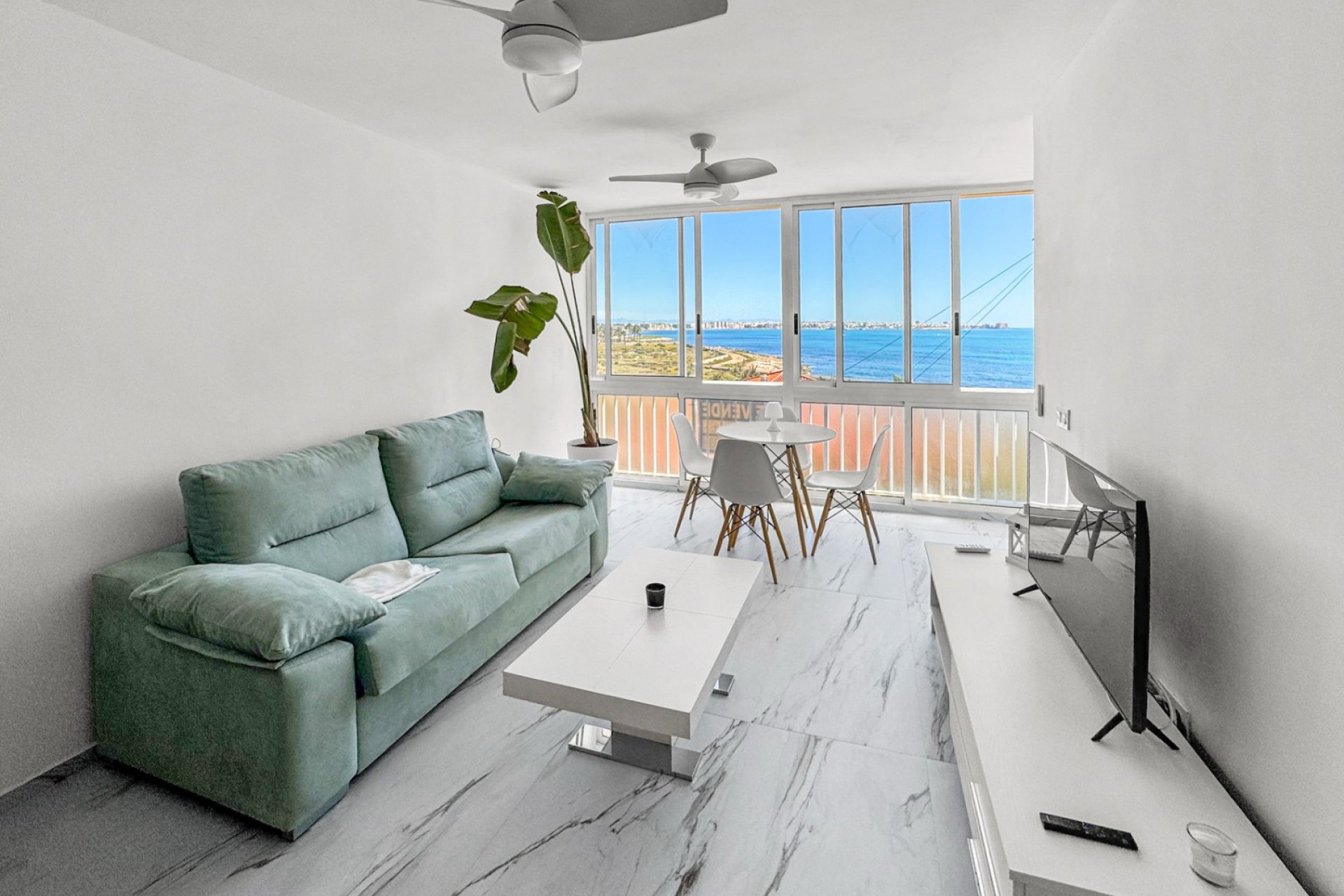 Wiederverkauf - apartment -
Orihuela Costa - Punta Prima