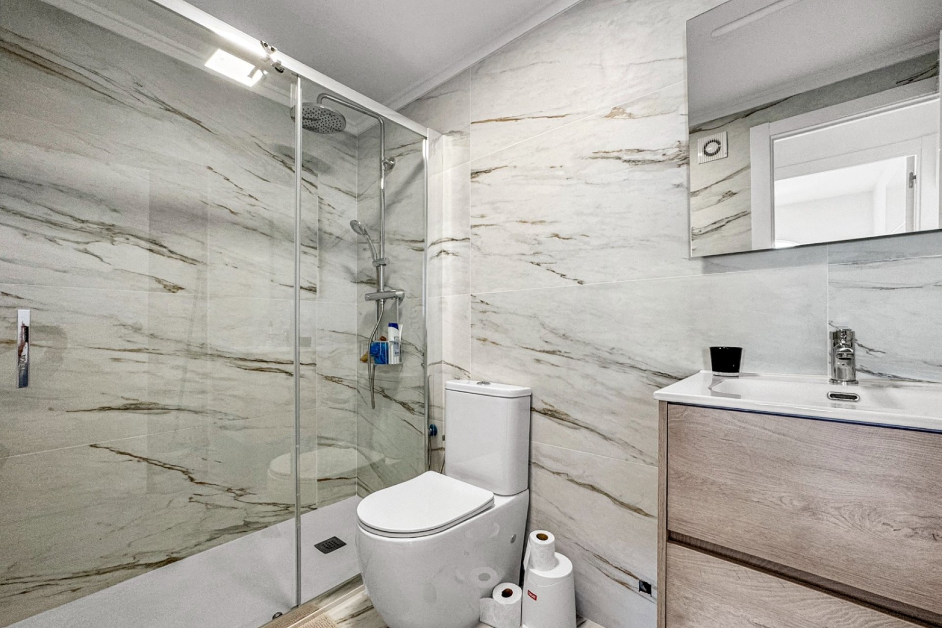 Wiederverkauf - apartment -
Orihuela Costa - Punta Prima