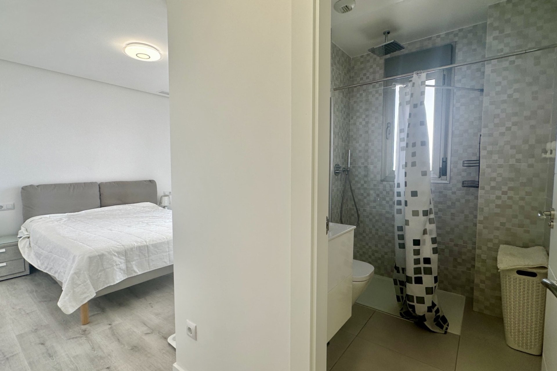 Wiederverkauf - apartment -
Orihuela Costa - Villamartín