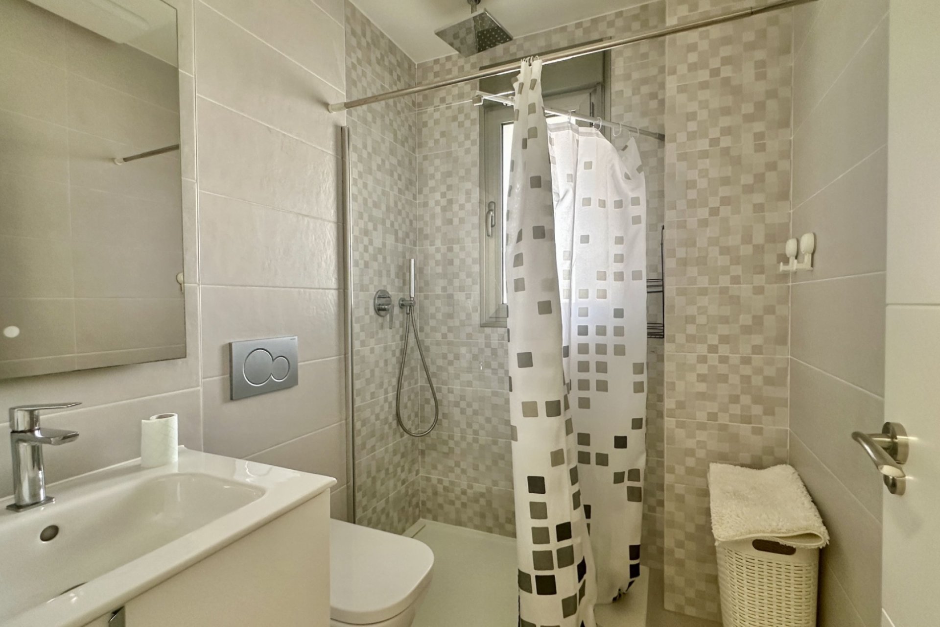 Wiederverkauf - apartment -
Orihuela Costa - Villamartín