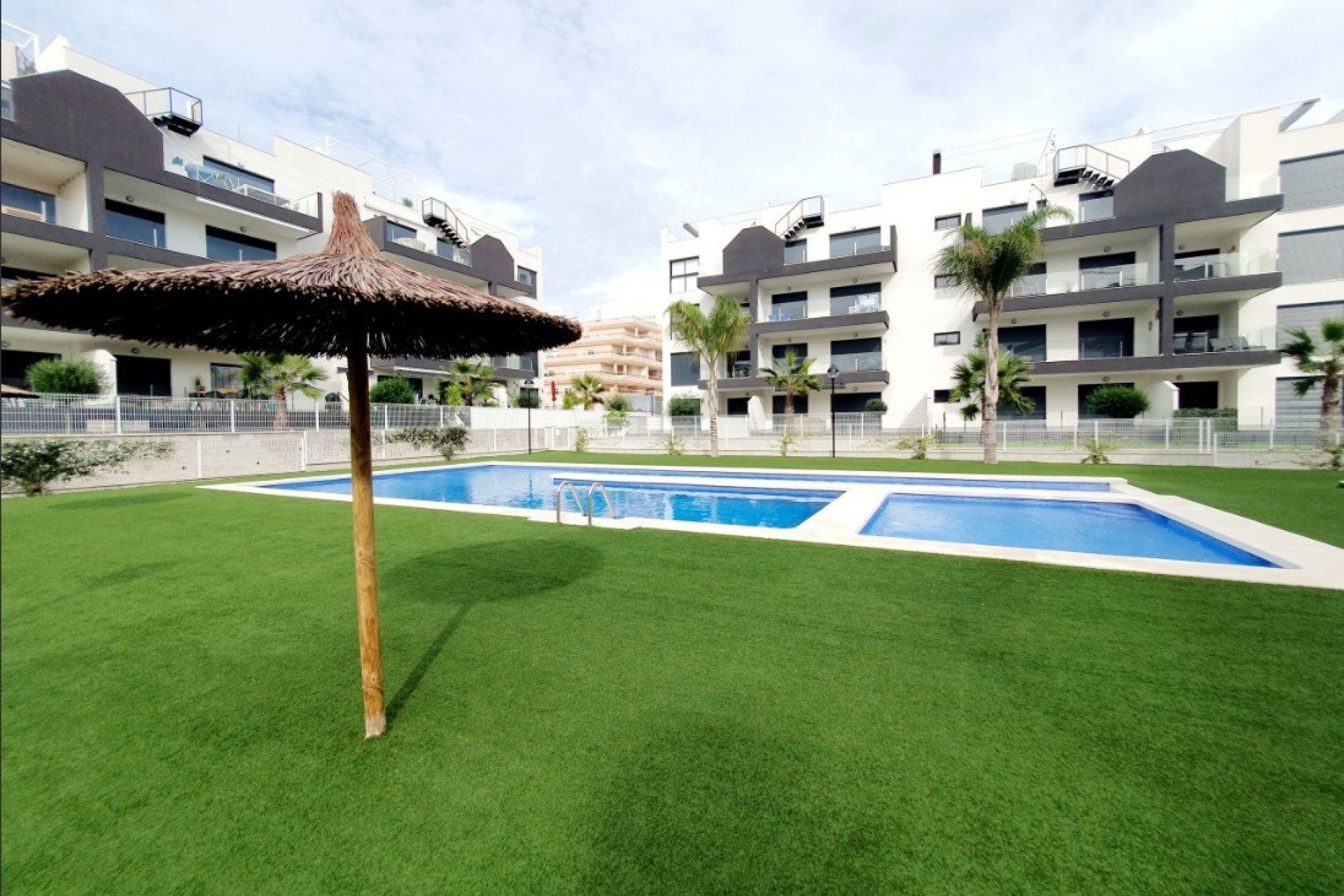 Wiederverkauf - apartment -
Orihuela Costa - Villamartín