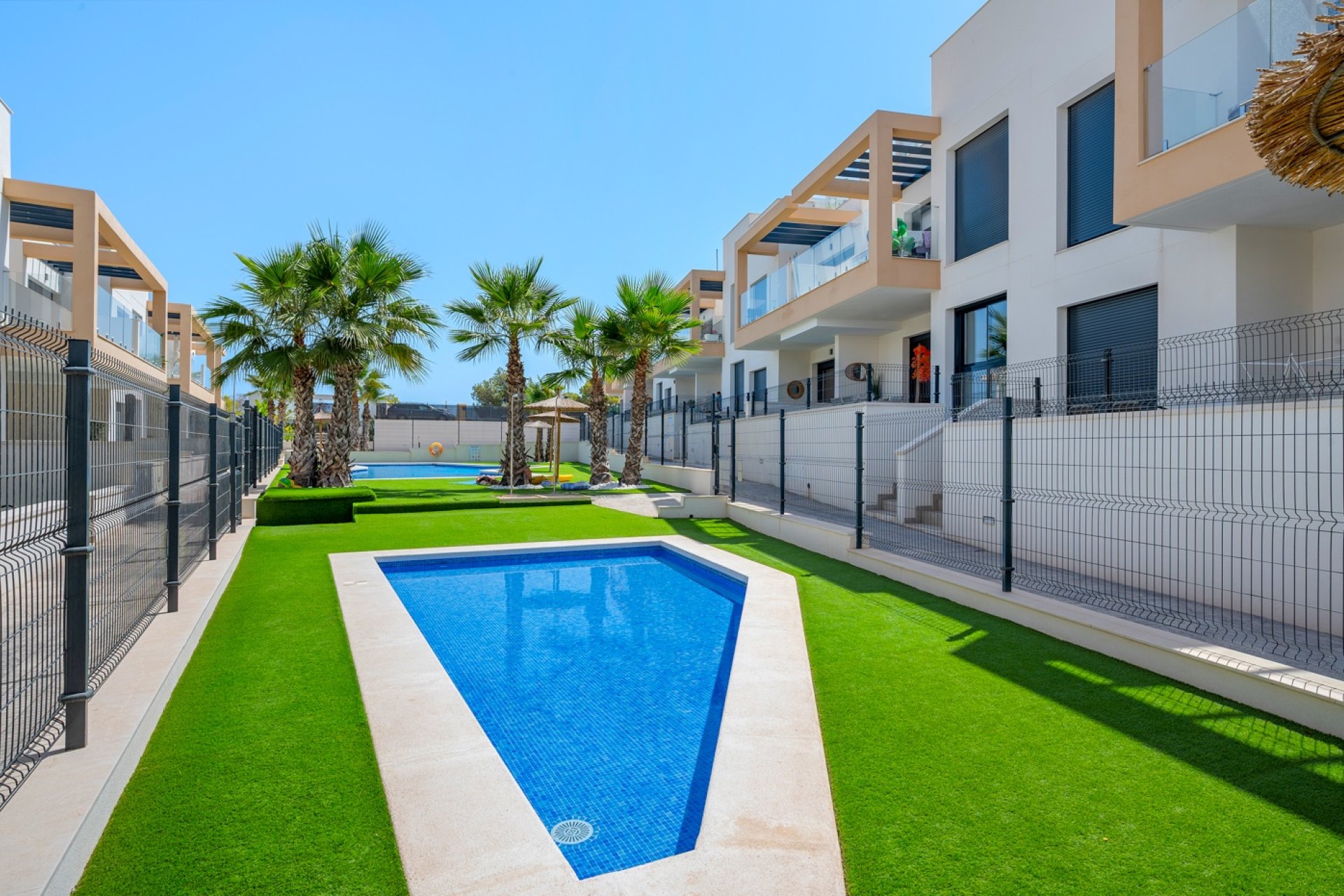 Wiederverkauf - apartment -
Orihuela Costa - Villamartín