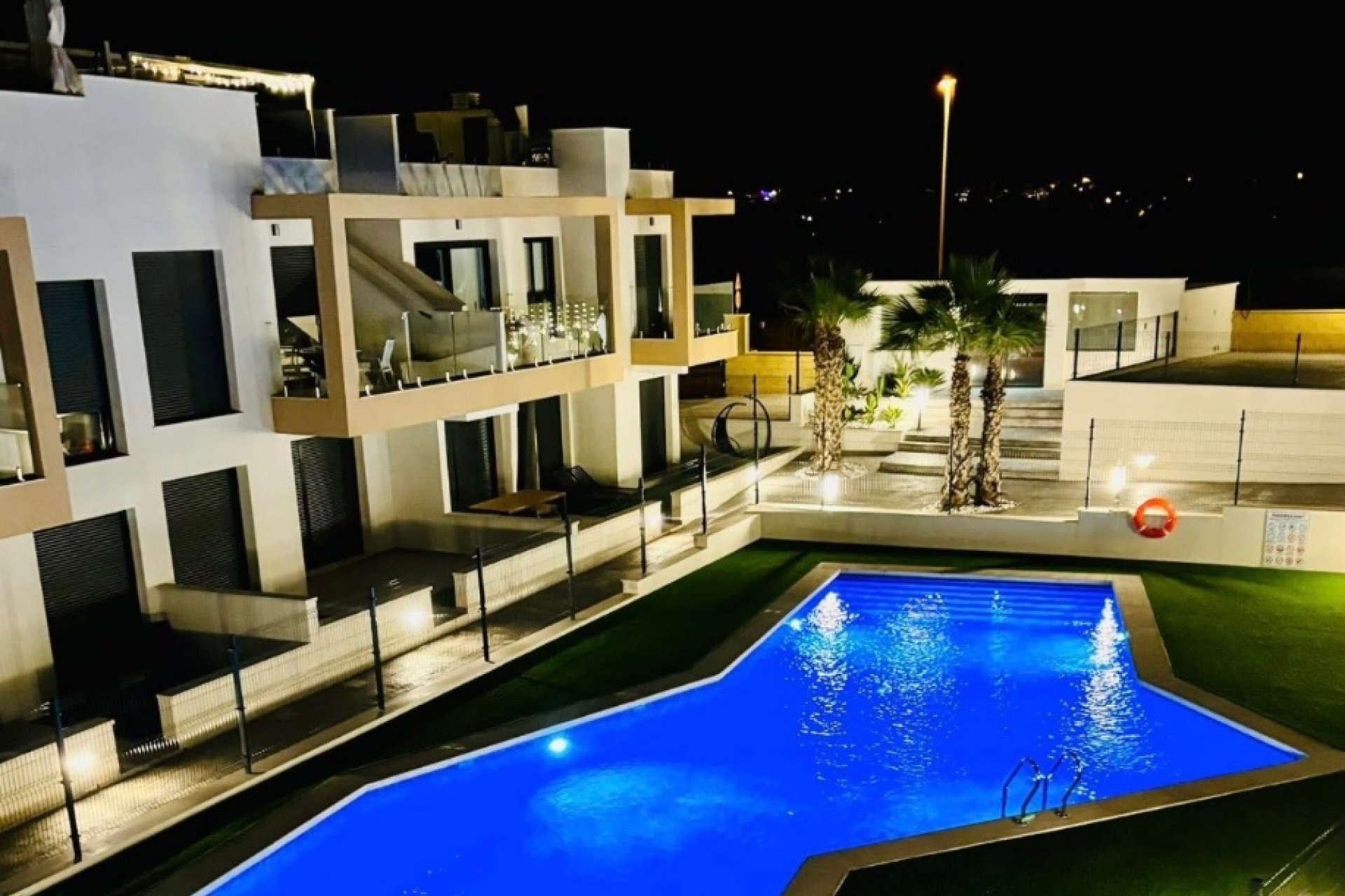 Wiederverkauf - apartment -
Orihuela Costa - Villamartín