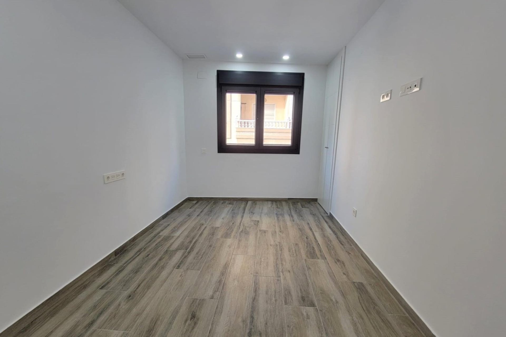 Wiederverkauf - apartment -
Torrevieja - Playa del Cura