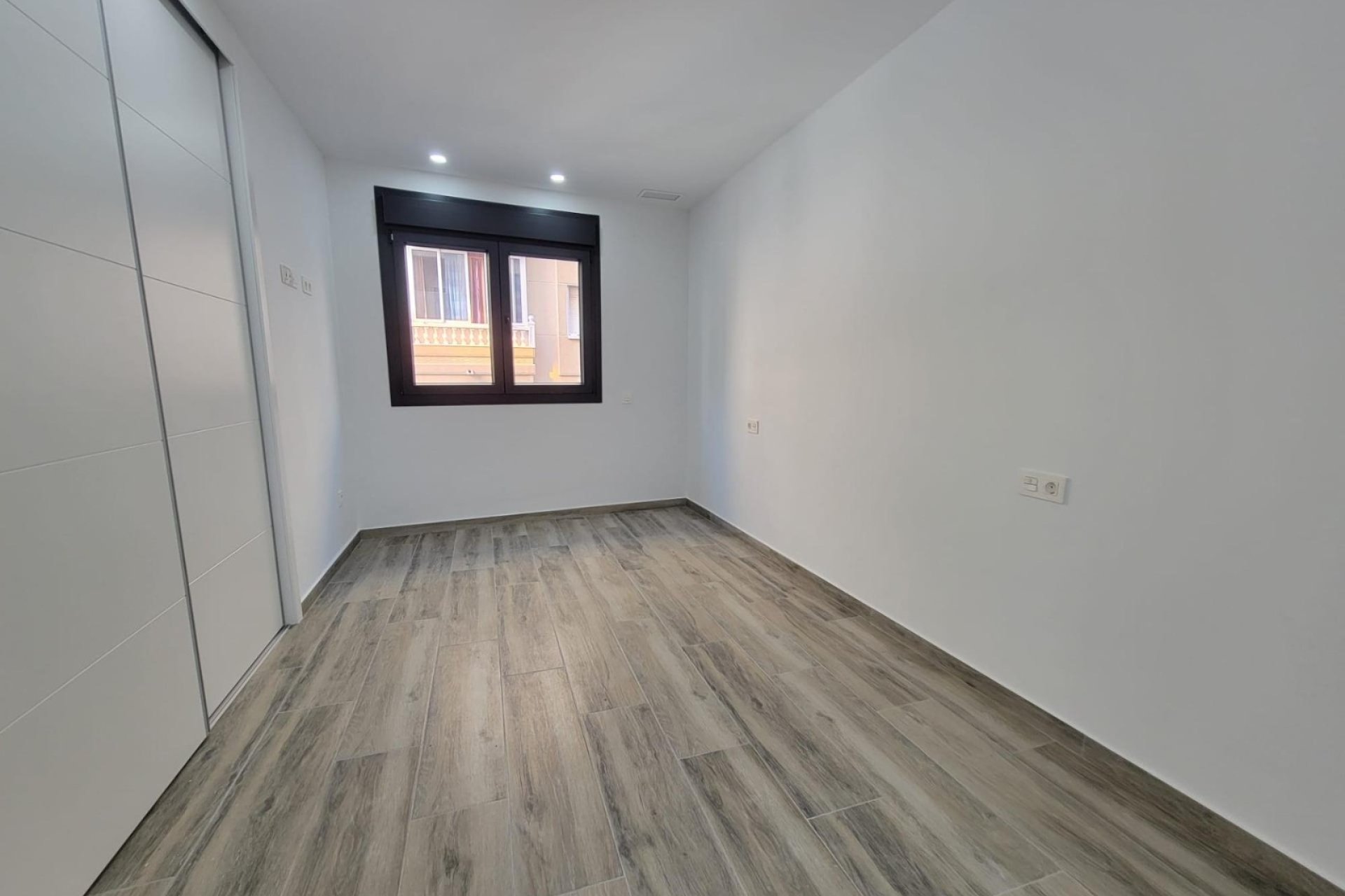 Wiederverkauf - apartment -
Torrevieja - Playa del Cura