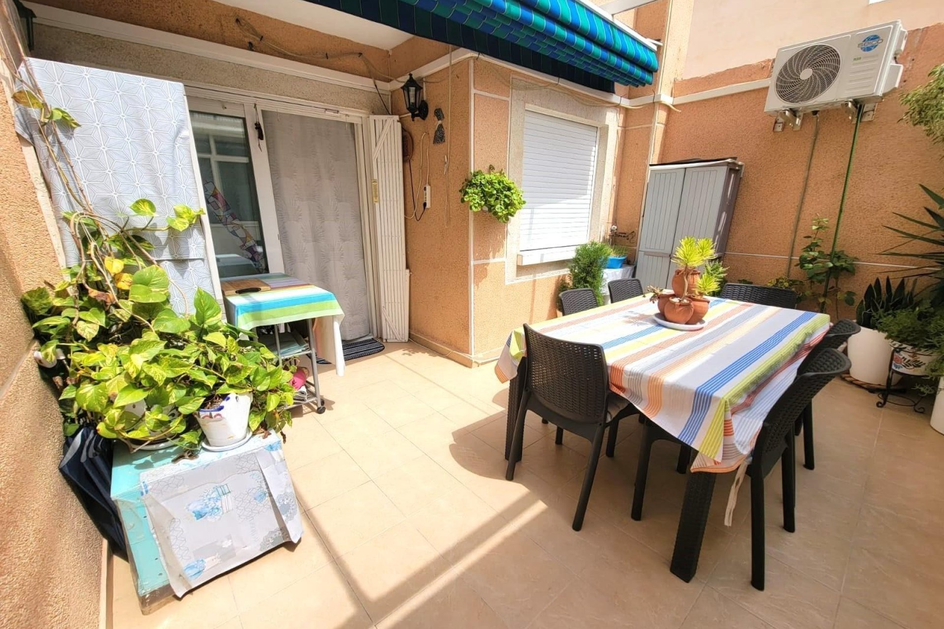 Wiederverkauf - apartment -
Torrevieja - Playa del Cura